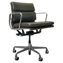 Herman Miller EA435 Olive Green Soft Pad Office Chair by Charles Eames