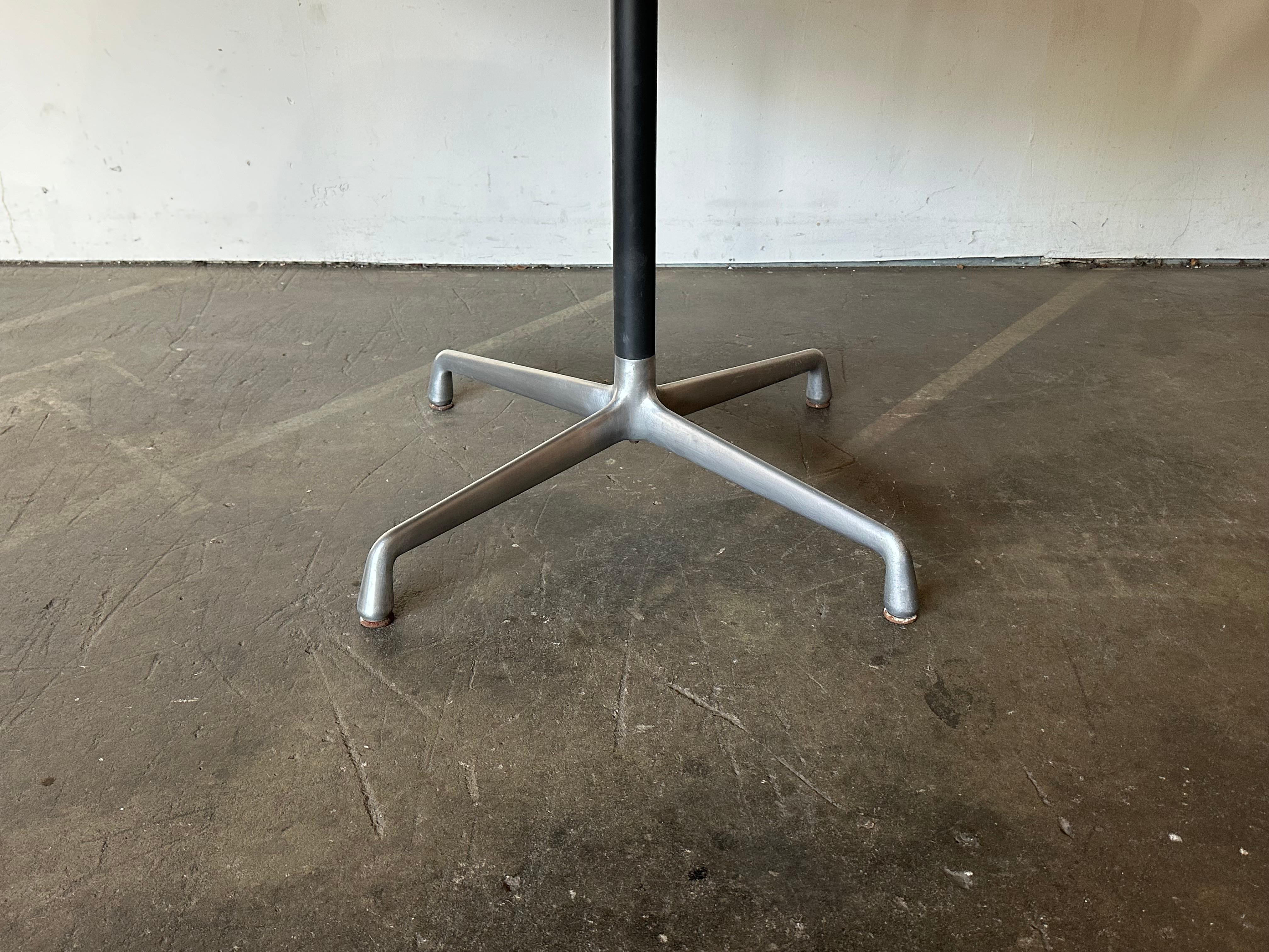 American Herman Miller Eames 42 Inch Round Dining Table
