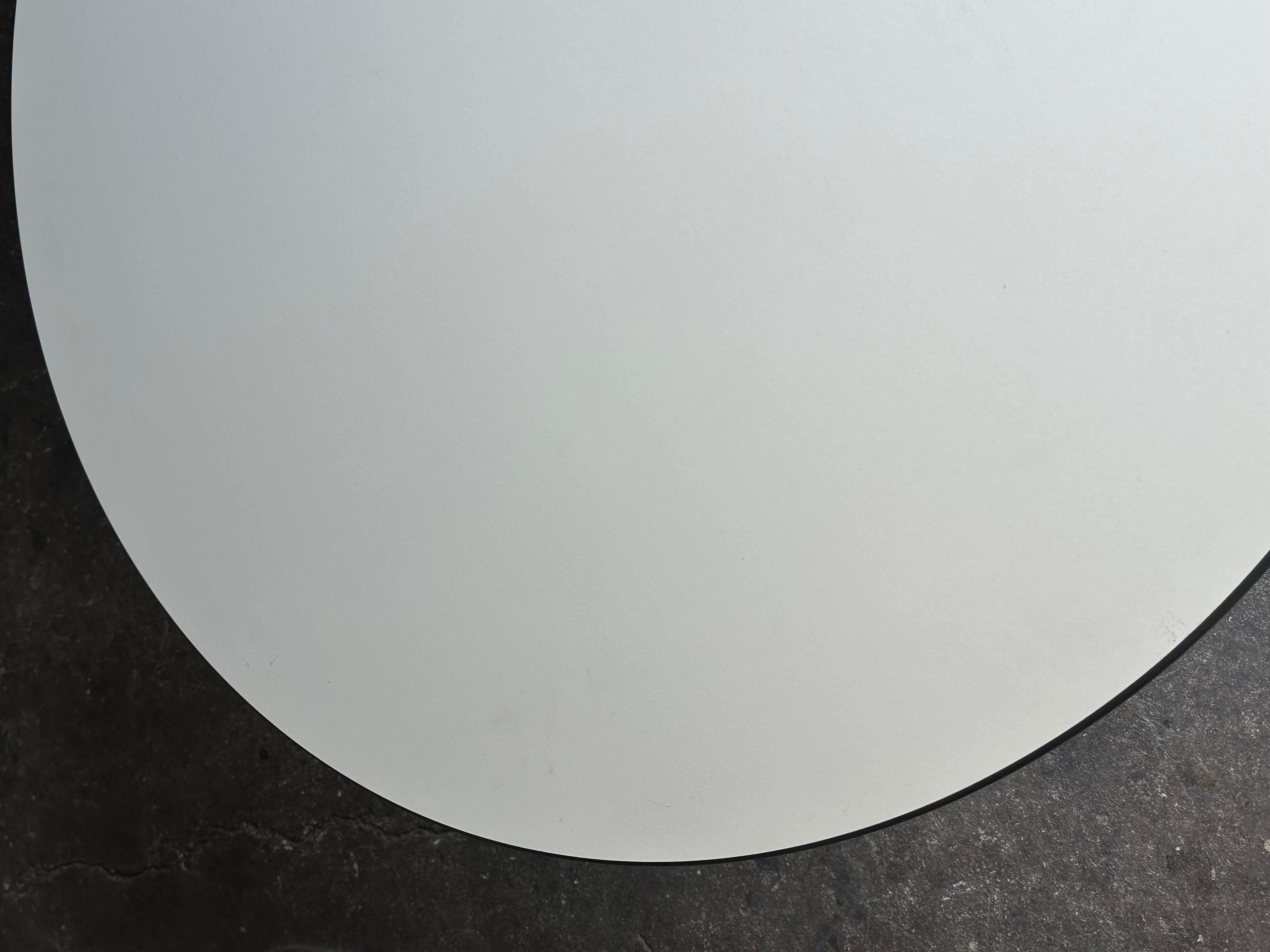 Herman Miller Eames 42 Inch Round Dining Table In Good Condition In Brooklyn, NY
