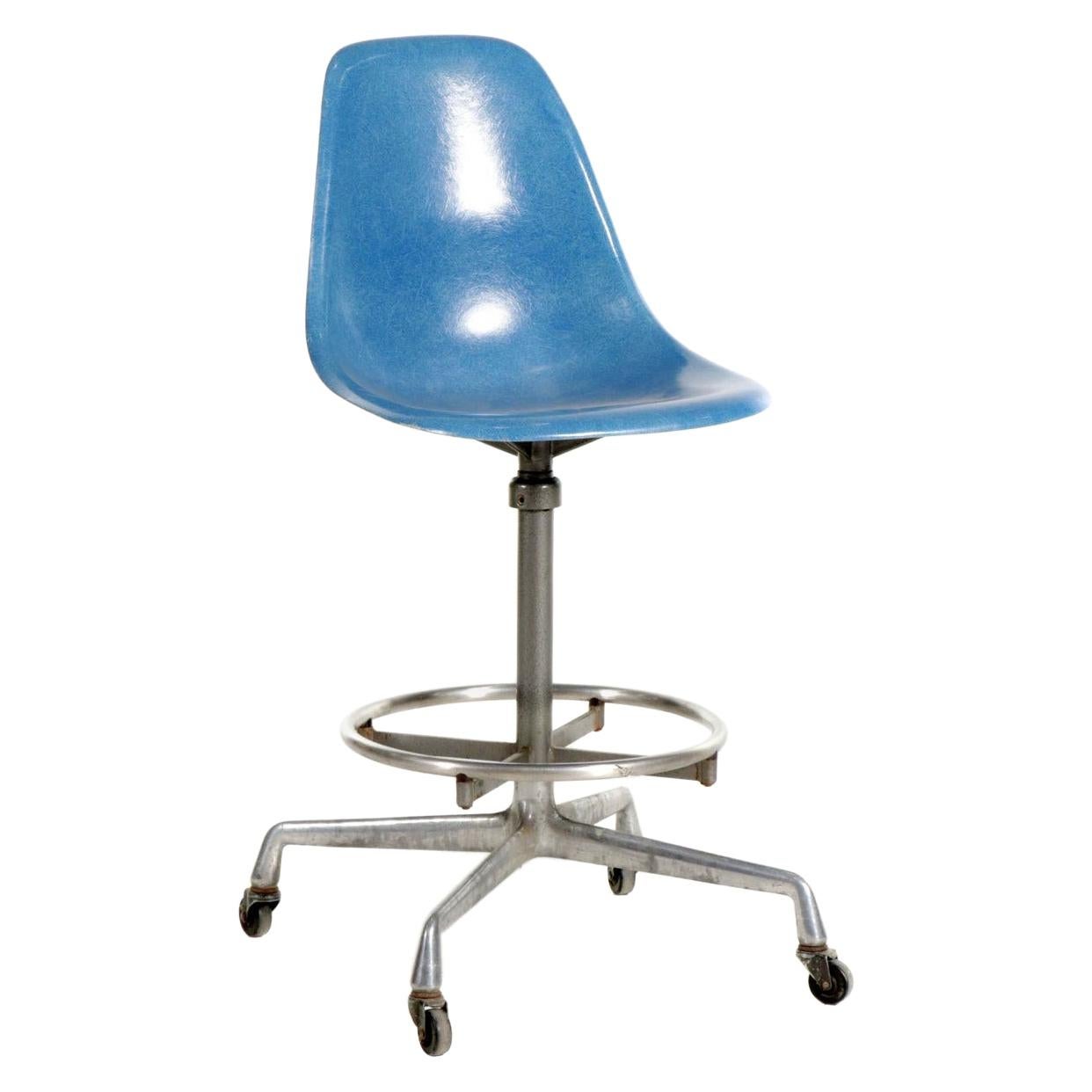 Herman Miller Eames Adjustable Drafting Stool Chair on Casters in Medium Blue