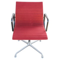 Herman Miller  Eames ’ Aluminum Chair