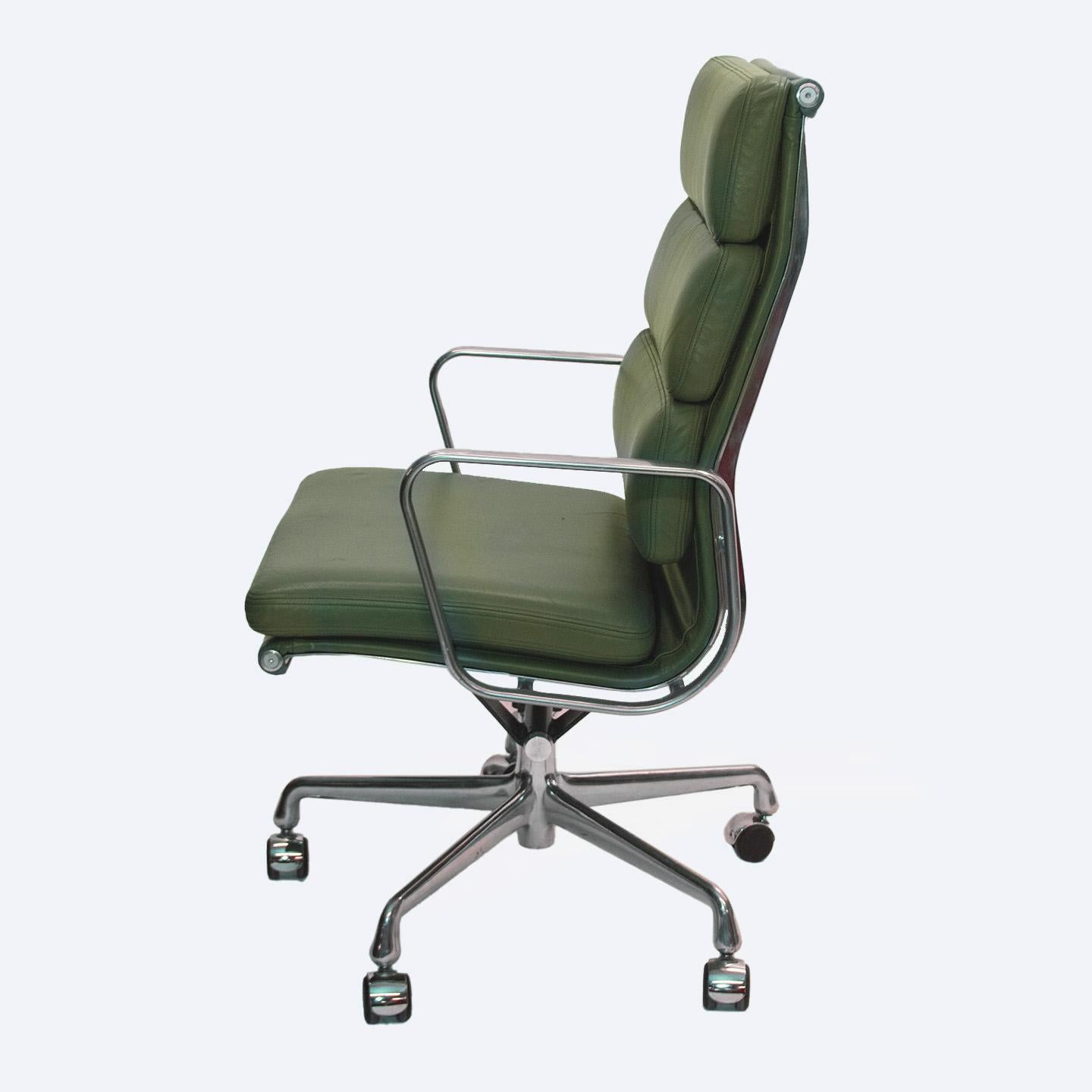 Mid-Century Modern Herman Miller Eames Soft Pad Tall Executive Leather Chair in Olive Green