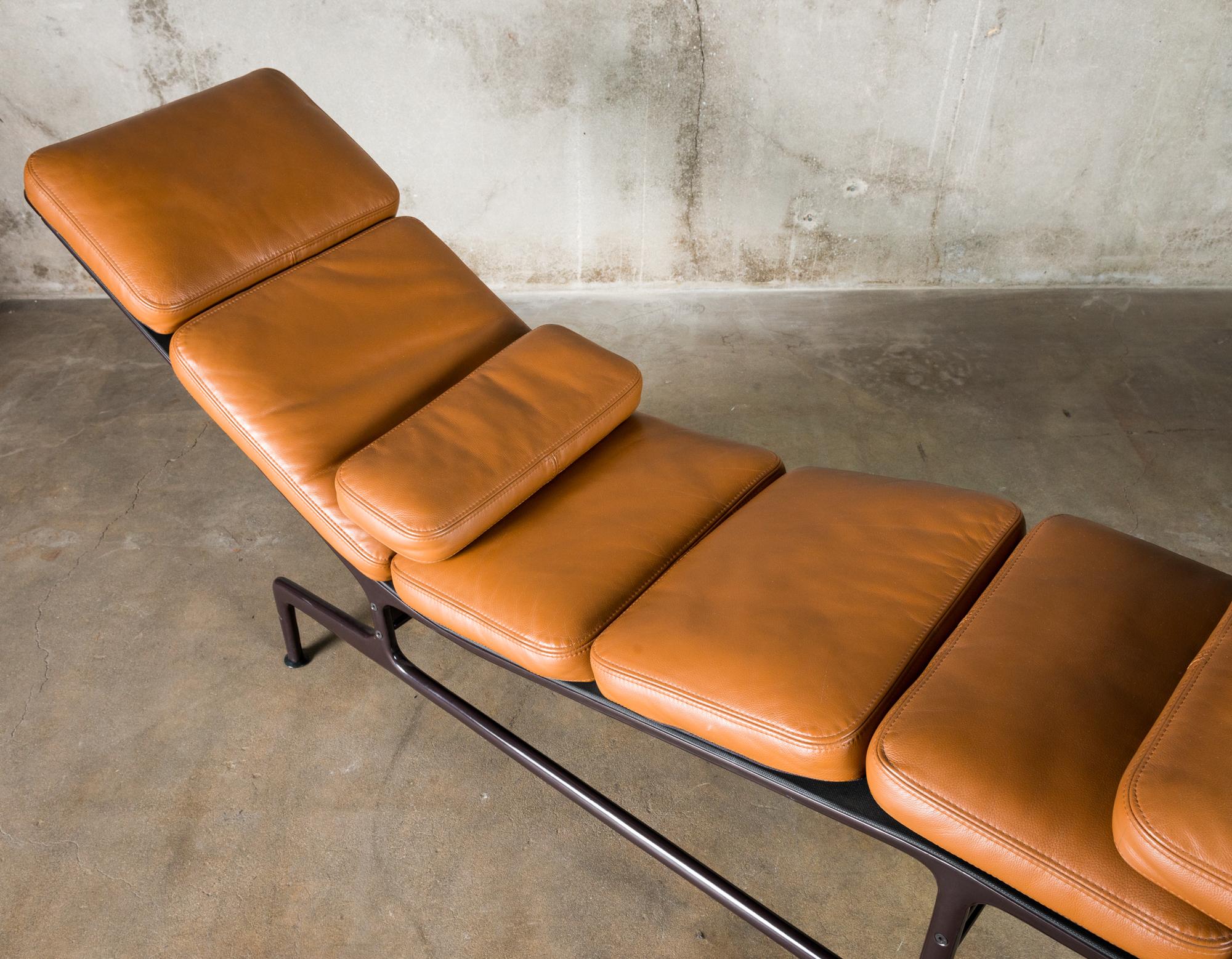 American Herman Miller Eames Chaise Lounge