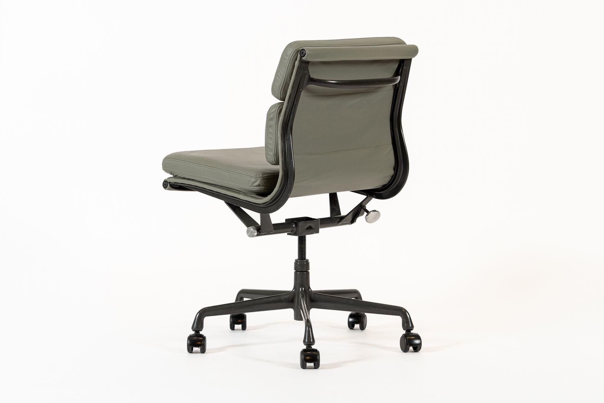 Herman Miller Eames Gray Leather Desk Chair Soft Pad 2000s 5