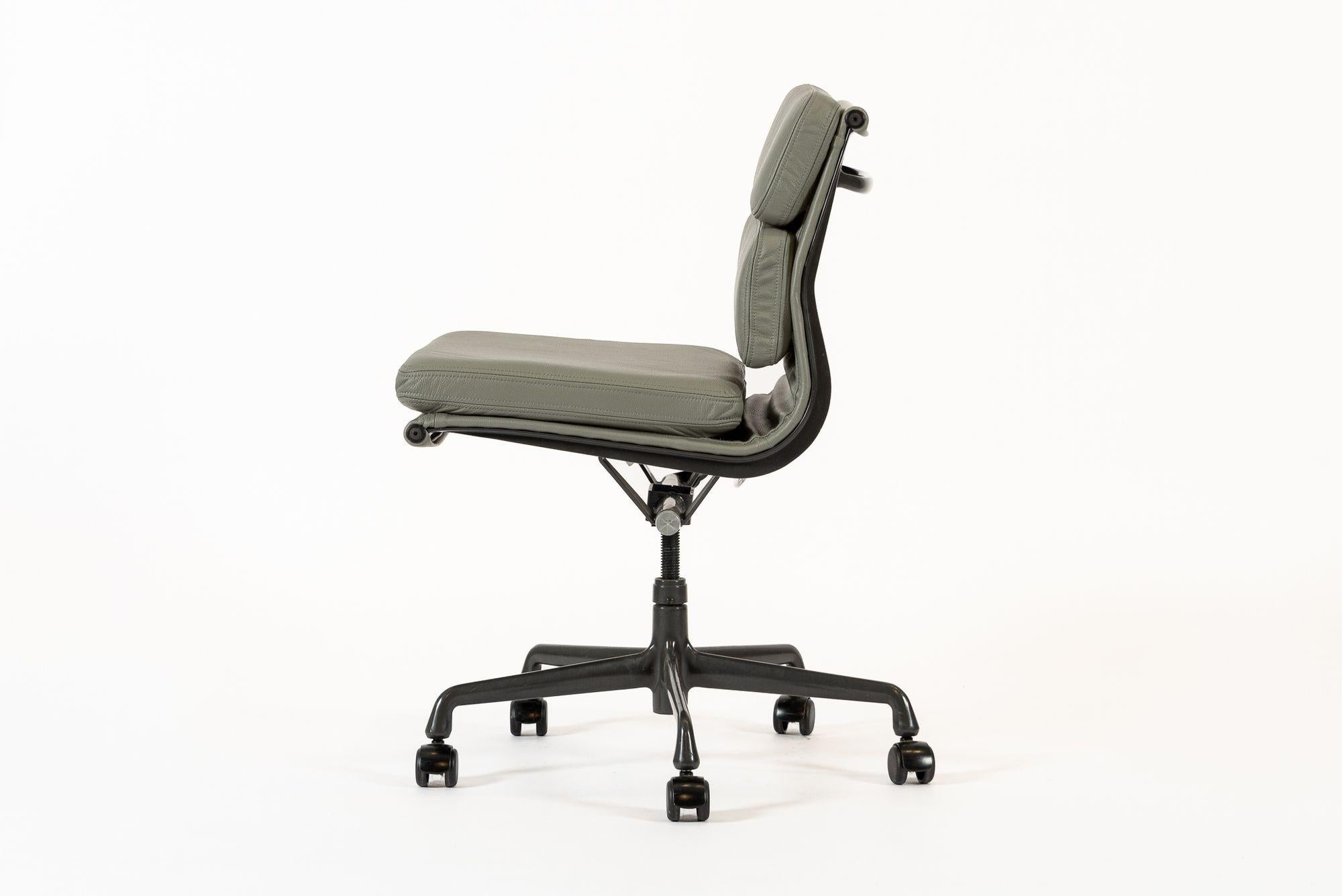 Herman Miller Eames Gray Leather Desk Chair Soft Pad 2000s 6