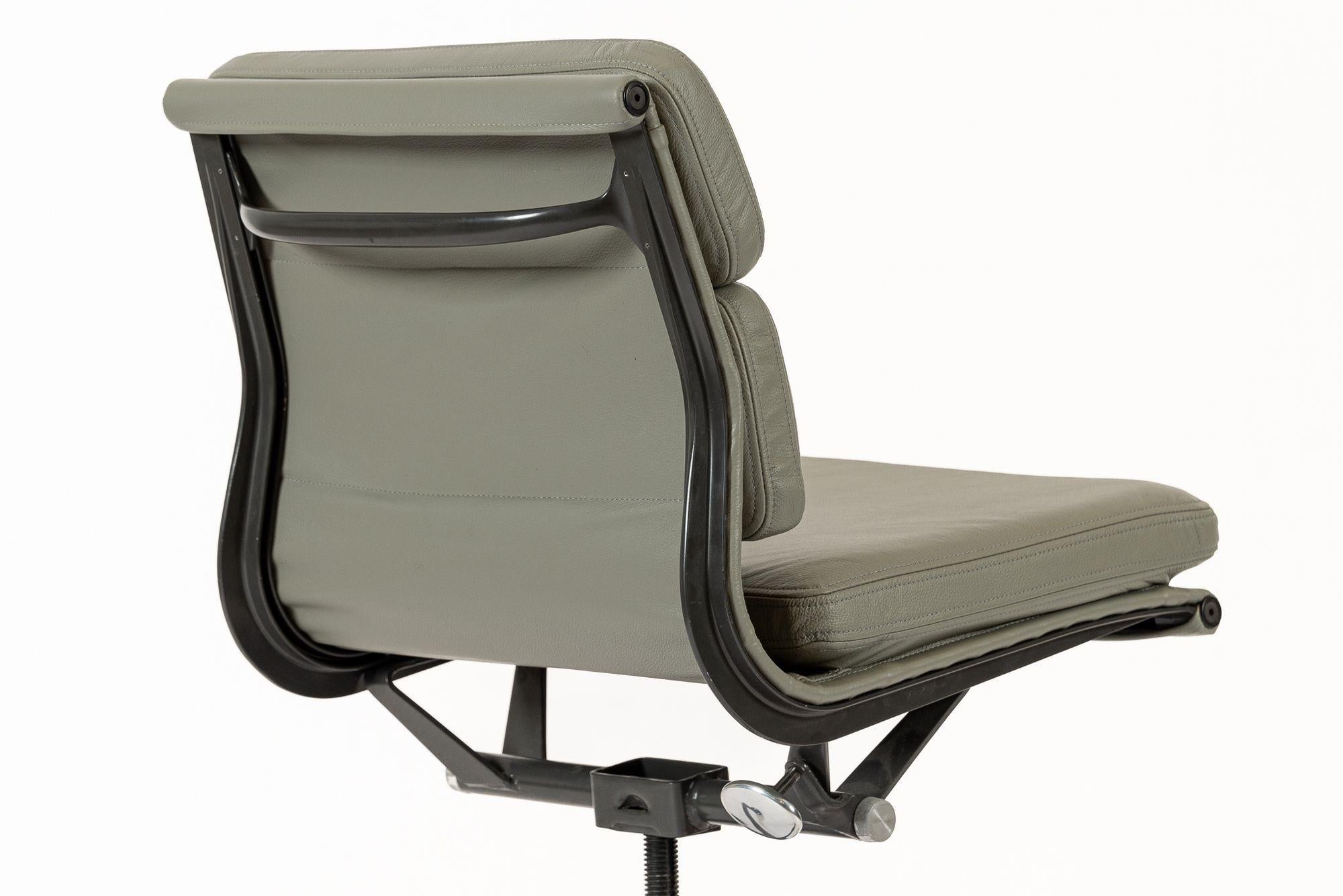 Herman Miller Eames Gray Leather Desk Chair Soft Pad 2000s 7