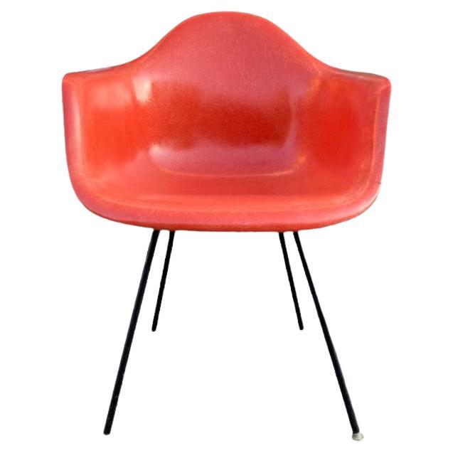 Herman Miller Eames DAX Stuhl aus Fiberglas im Angebot