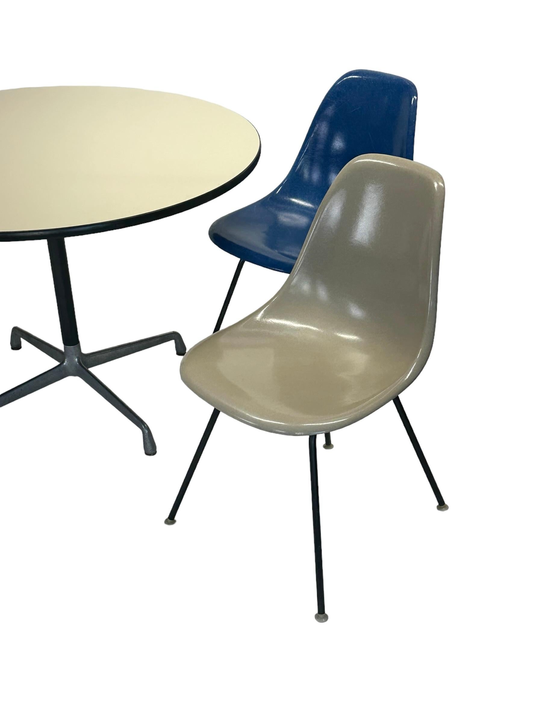 American Herman Miller Eames Dining Chair and Table Set For Sale