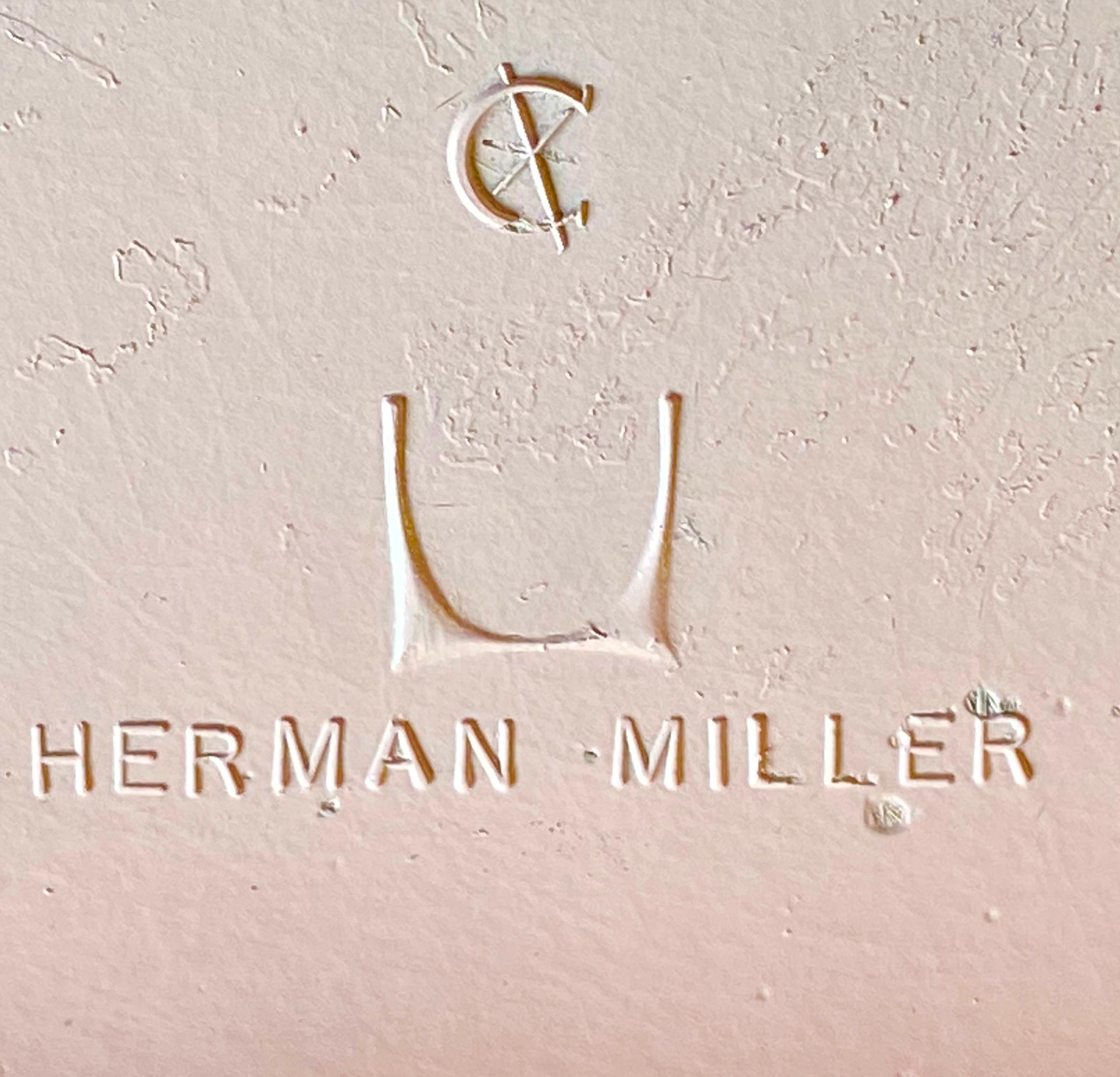 Herman Miller Eames-Esszimmerstühle in Pastellfarben im Angebot 2