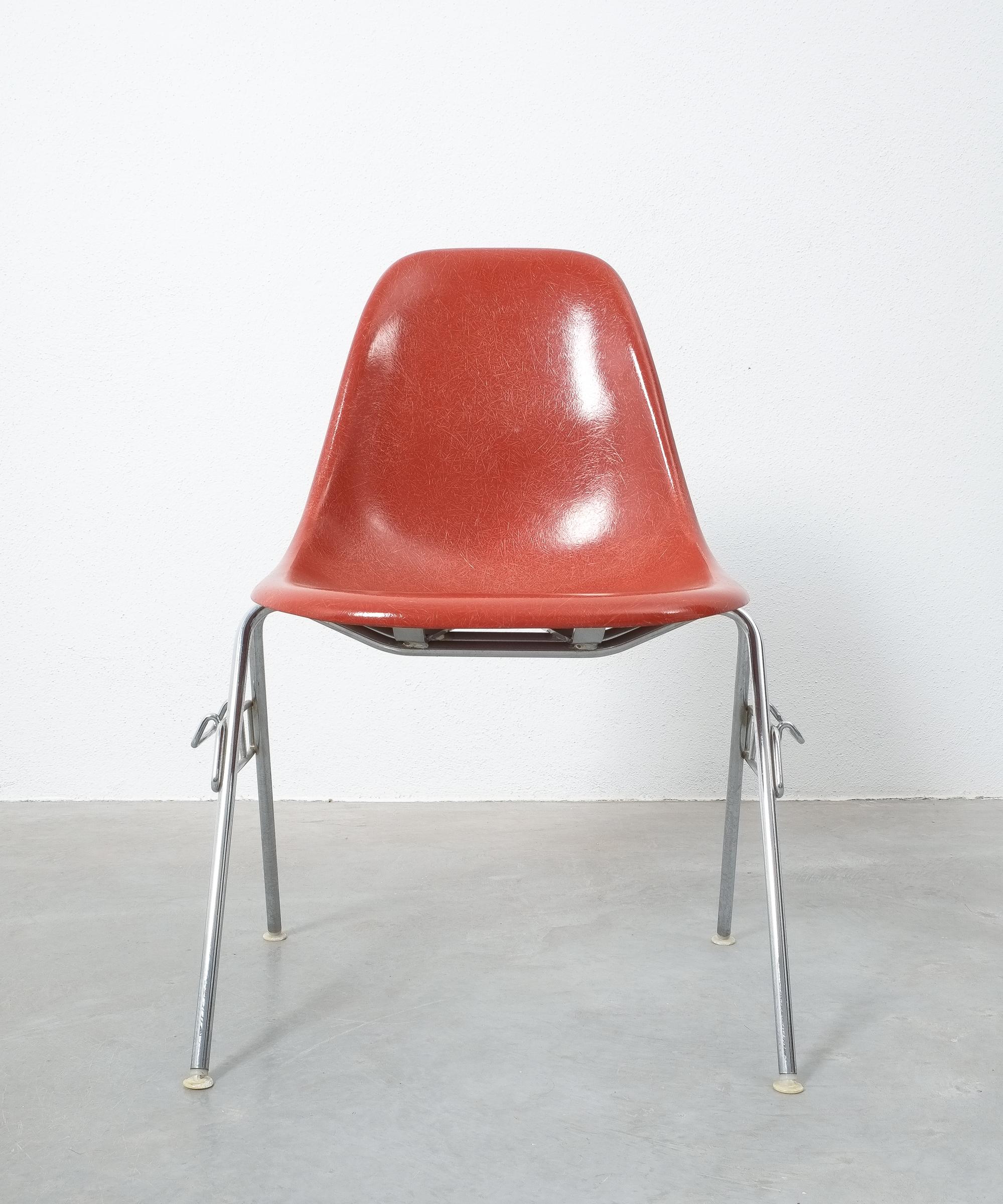 Late 20th Century Herman Miller Eames Dining Chairs Terracotta, circa 1970