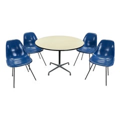Juego de comedor Eames de Herman Miller