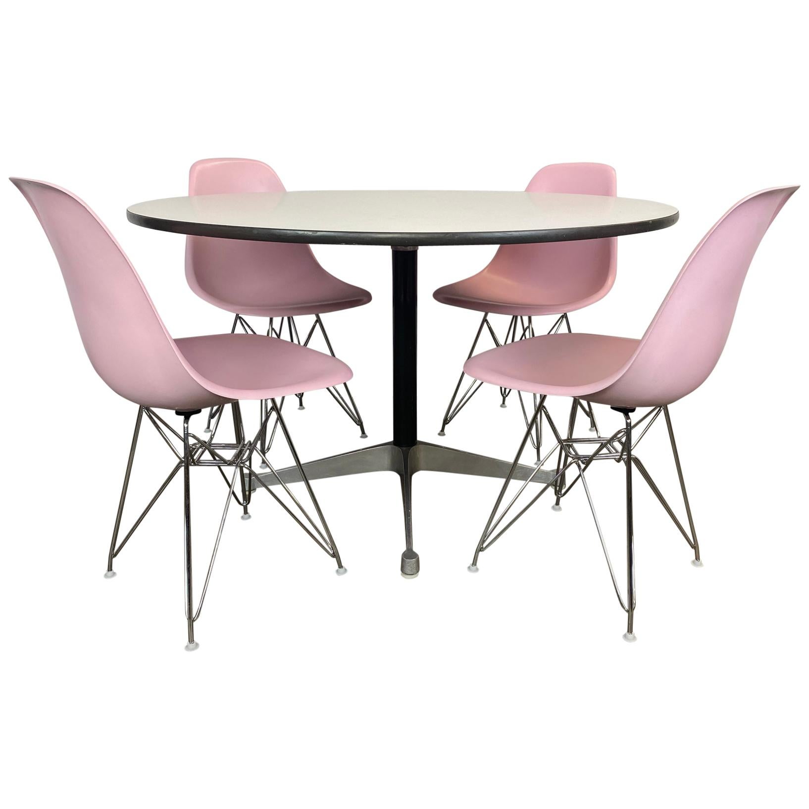 Herman Miller Eames Dining Set with 4 Chairs For Sale