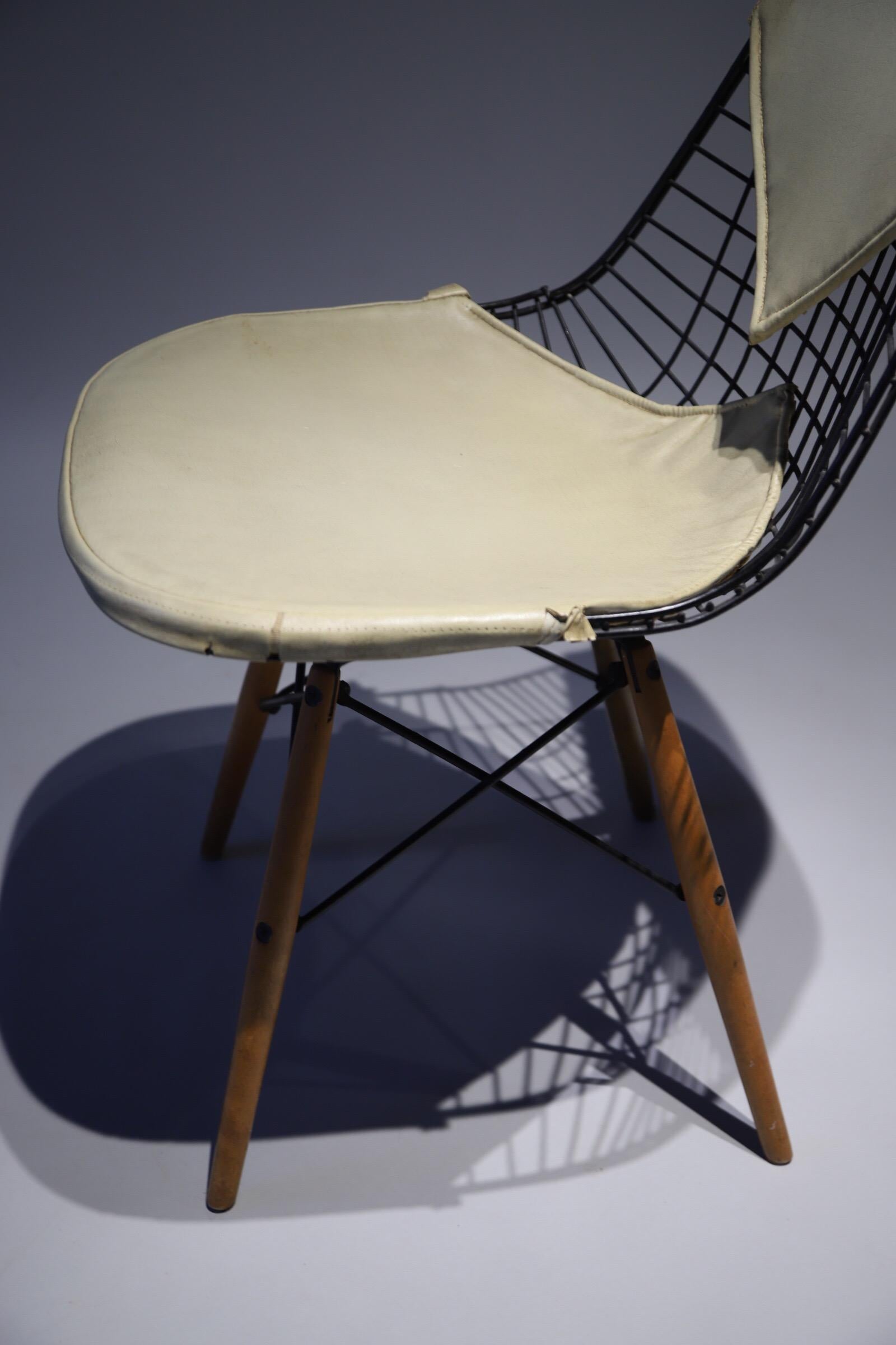 Herman Miller Eames Dowel Leg Chair 6