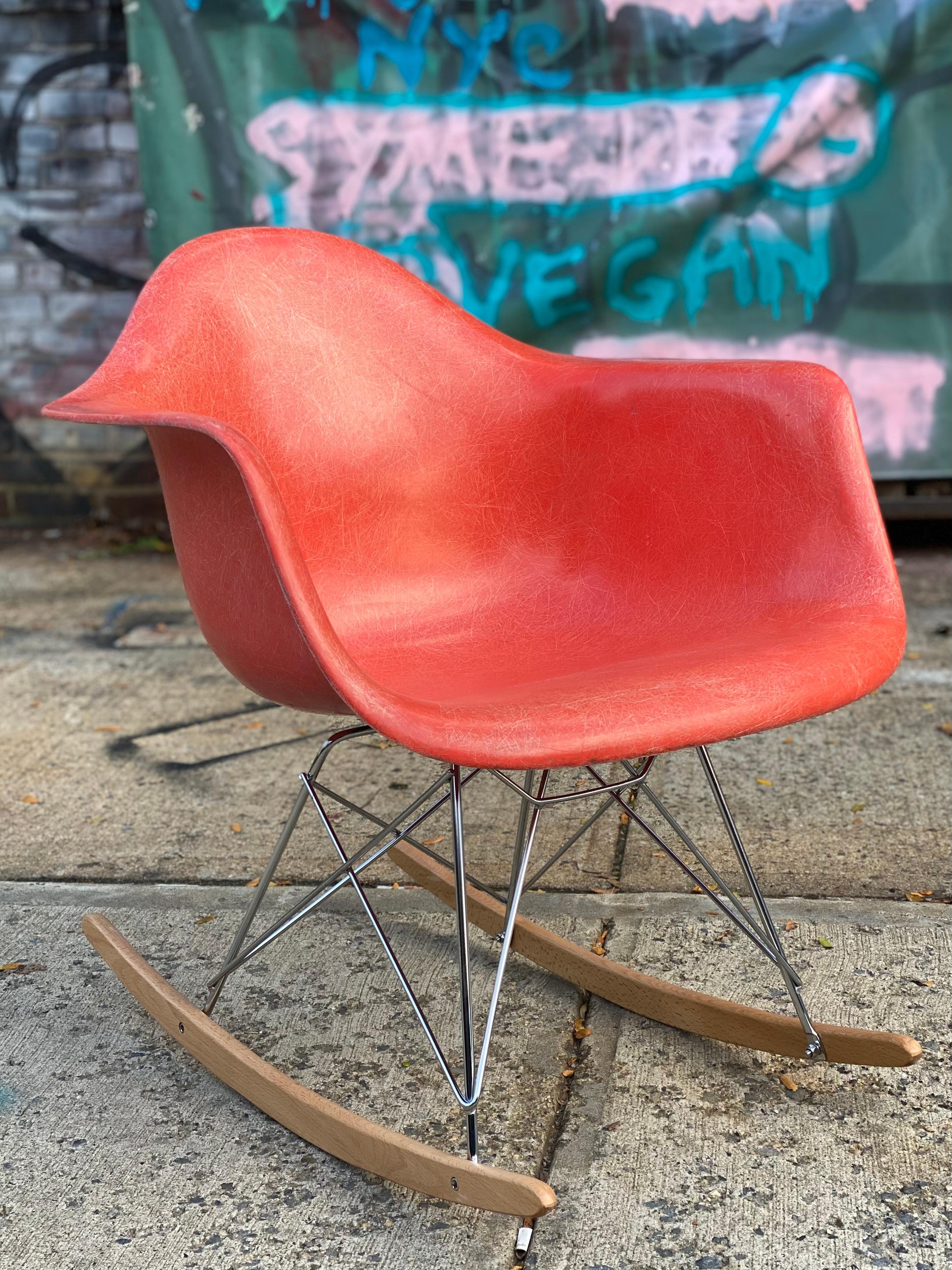 Mid-Century Modern Herman Miller Eames RAR Rocking Chair