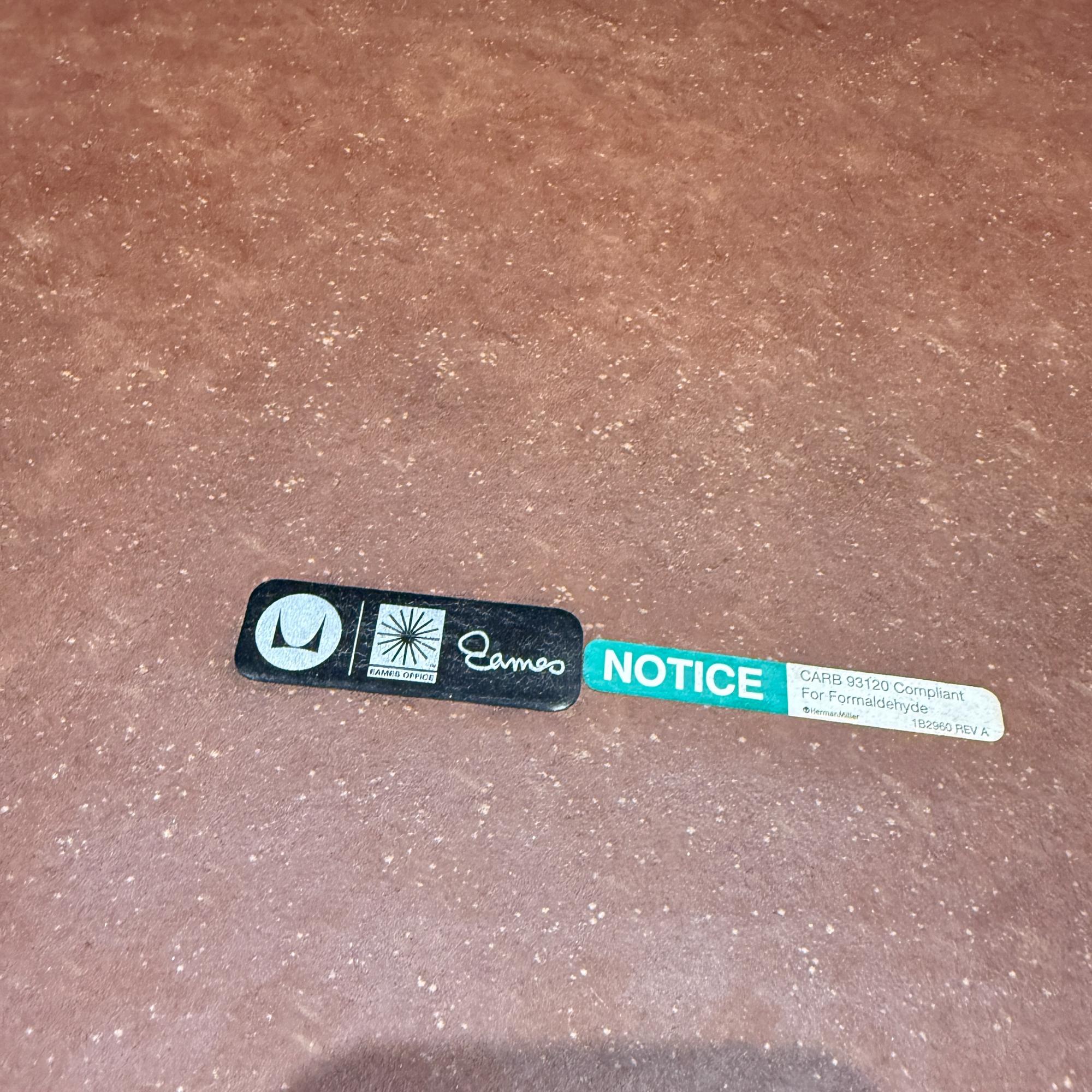 Herman Miller Eames Elliptical Table (Etr) Surfboard Mid-Century Modern In Fair Condition For Sale In Chula Vista, CA