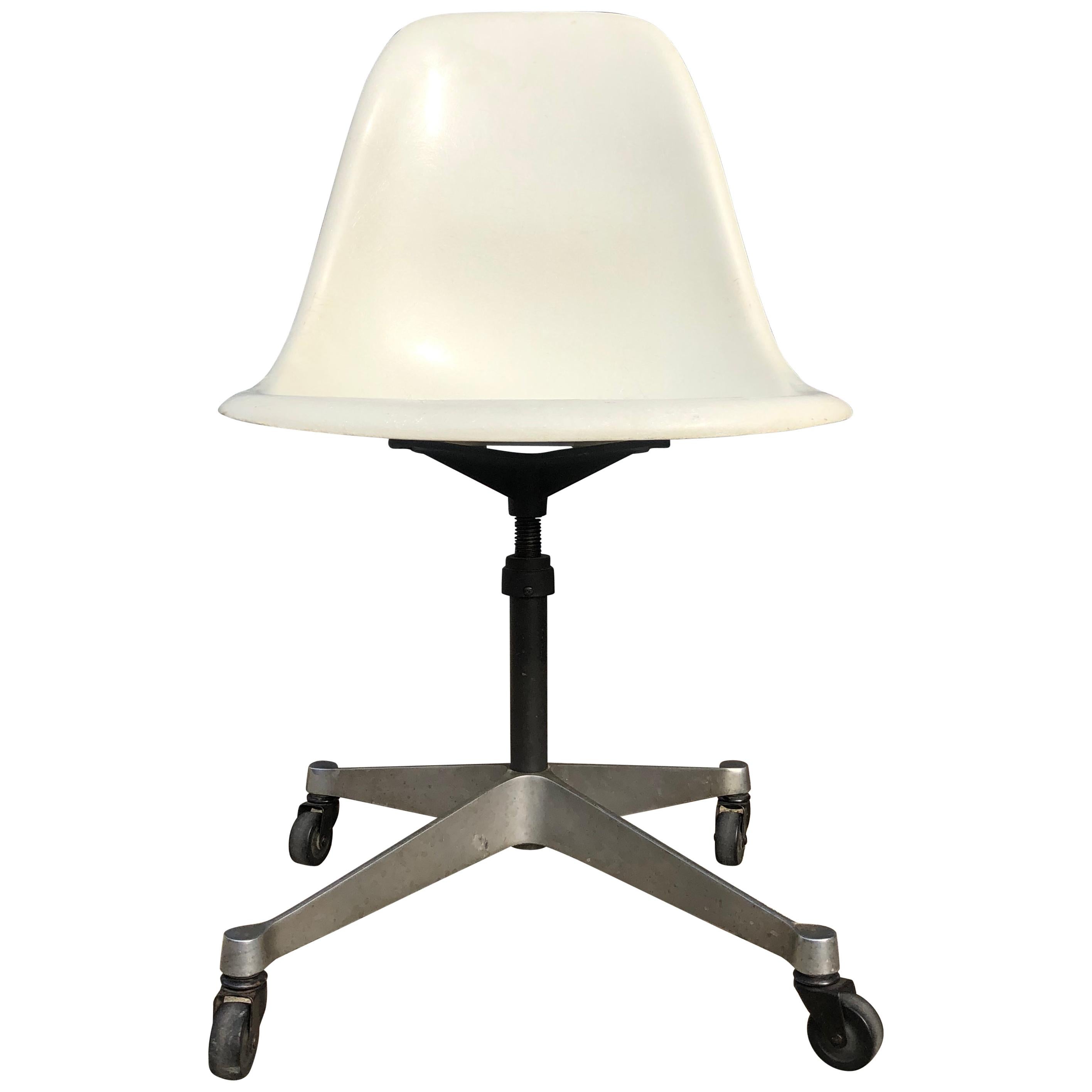 Herman Miller Eames Fiberglass Desk Chair Model PSCC