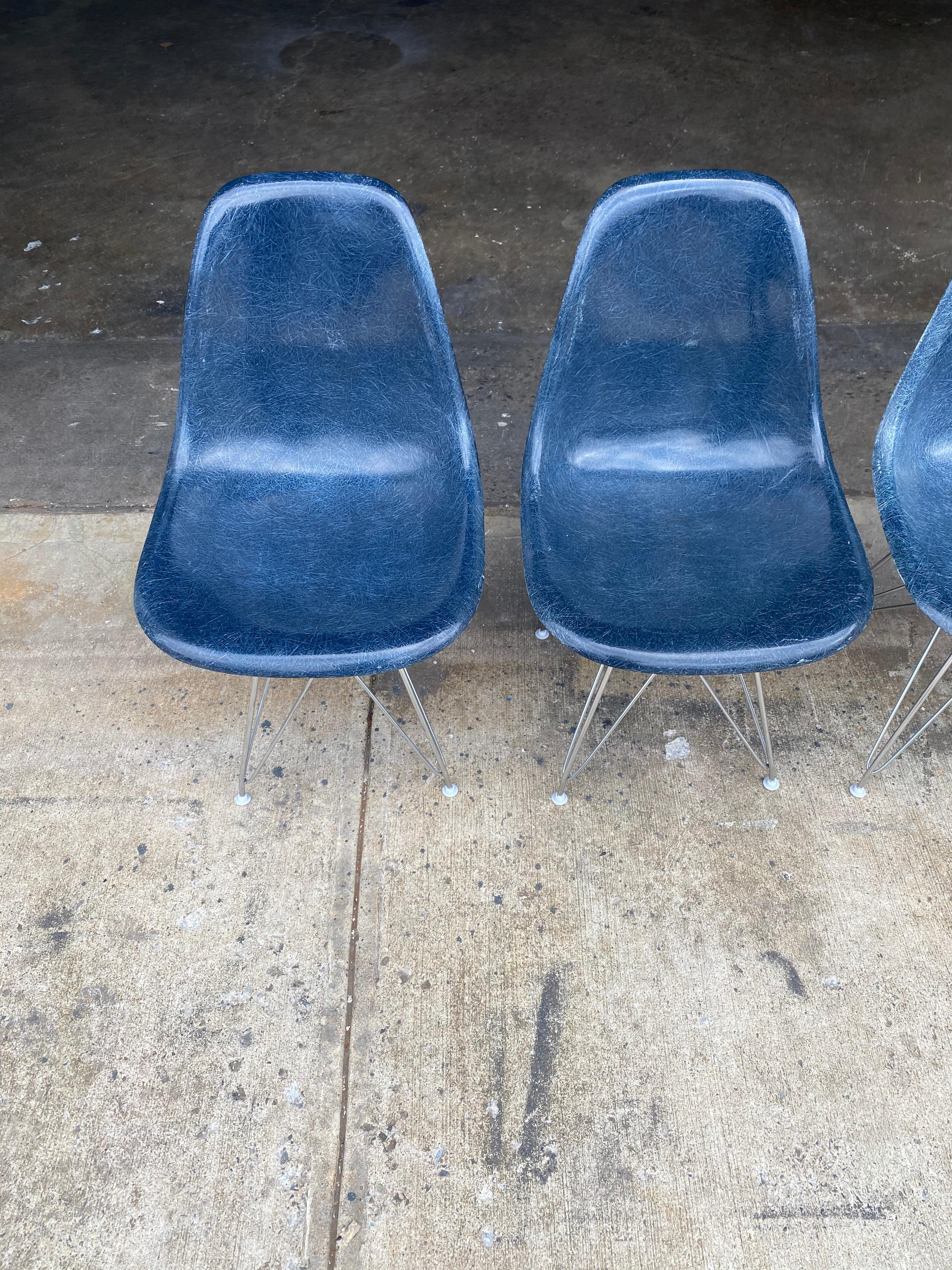 Mid-Century Modern Herman Miller Eames Fiberglass DSR Dining Chairs in Navy Blue
