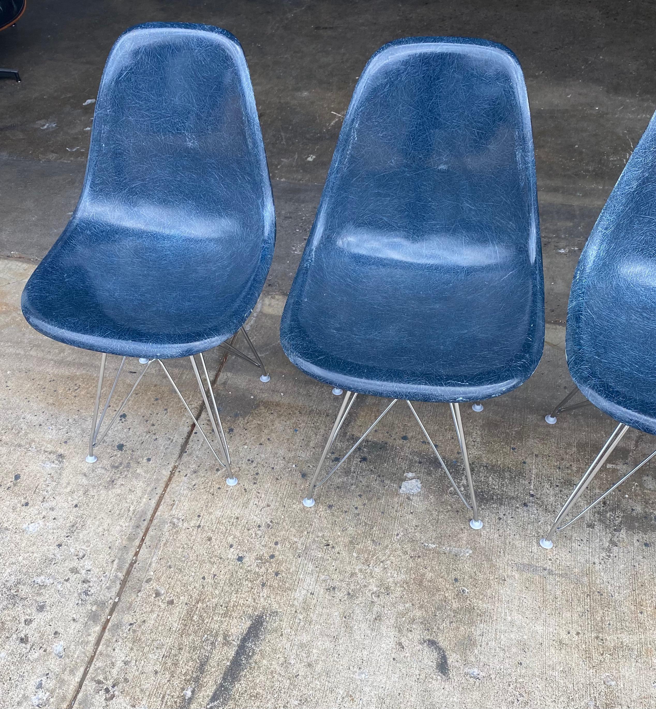 Herman Miller Eames Fiberglass DSR Dining Chairs in Navy Blue 1