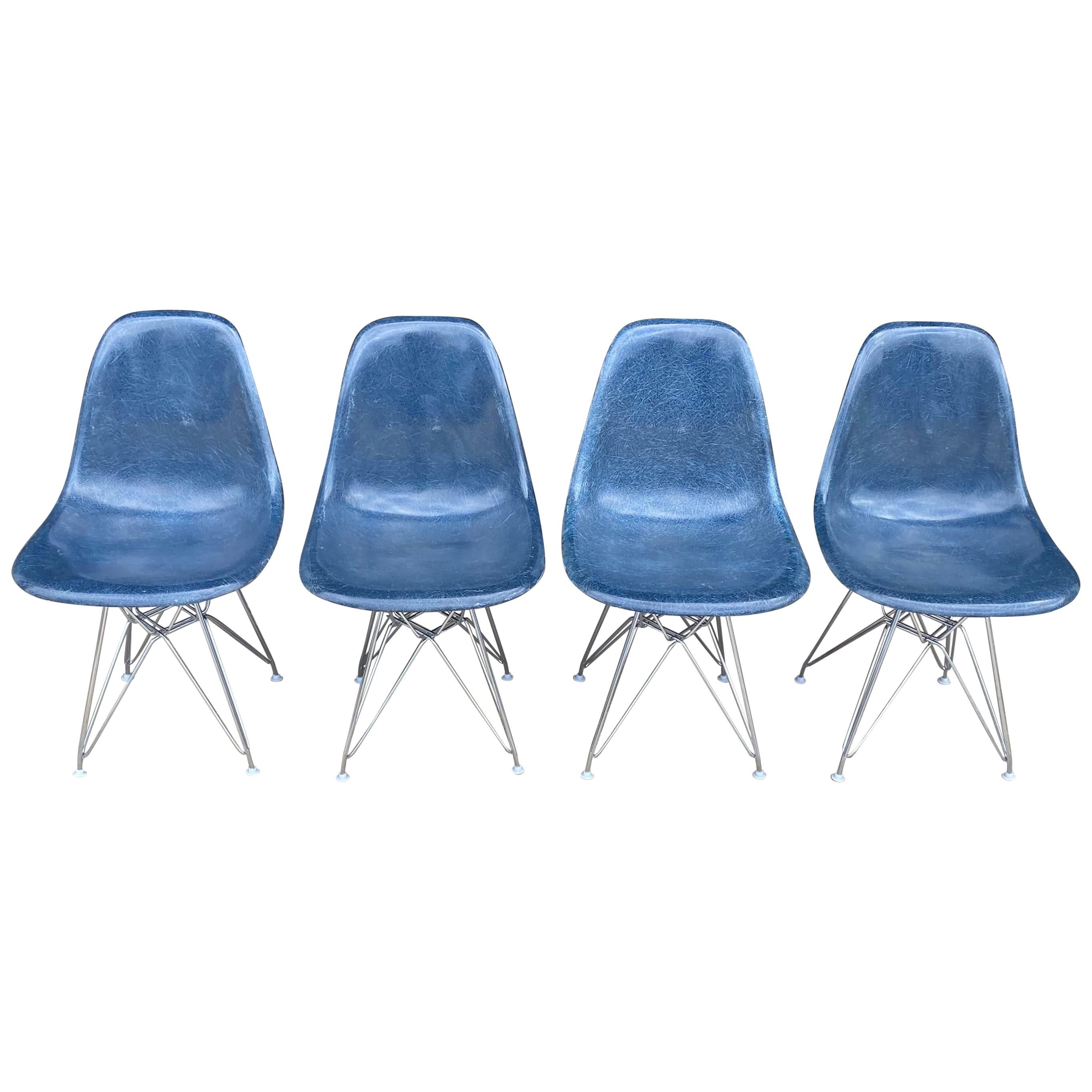 Herman Miller Eames Fiberglass DSR Dining Chairs in Navy Blue