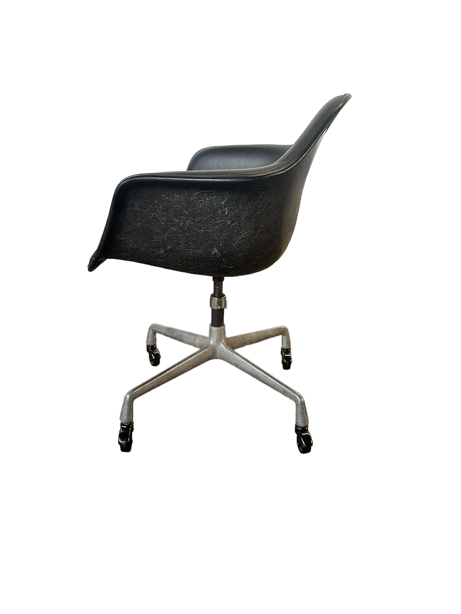 Aluminum Herman Miller Eames Height Adjustable Swivel Office/Desk Chair
