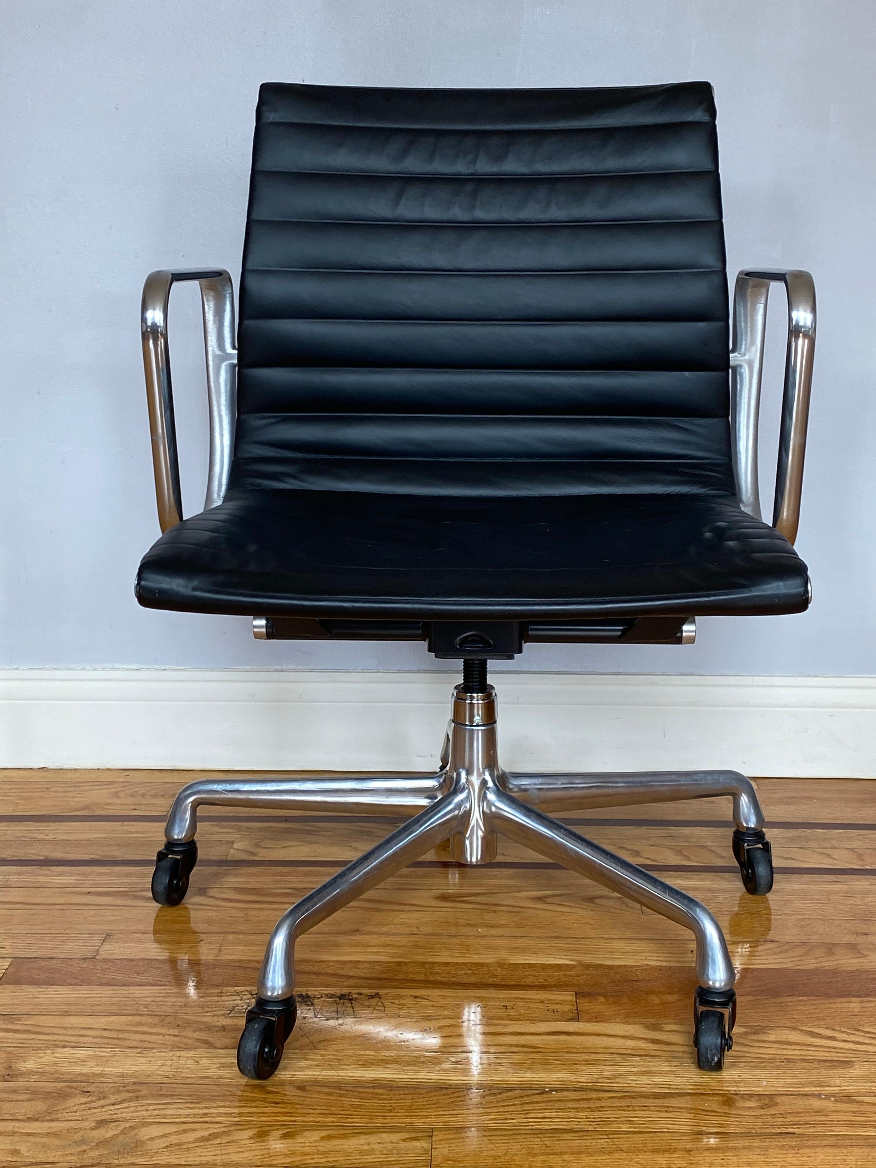 Mid-Century Modern Herman Miller Eames Leather Management Desk Chair