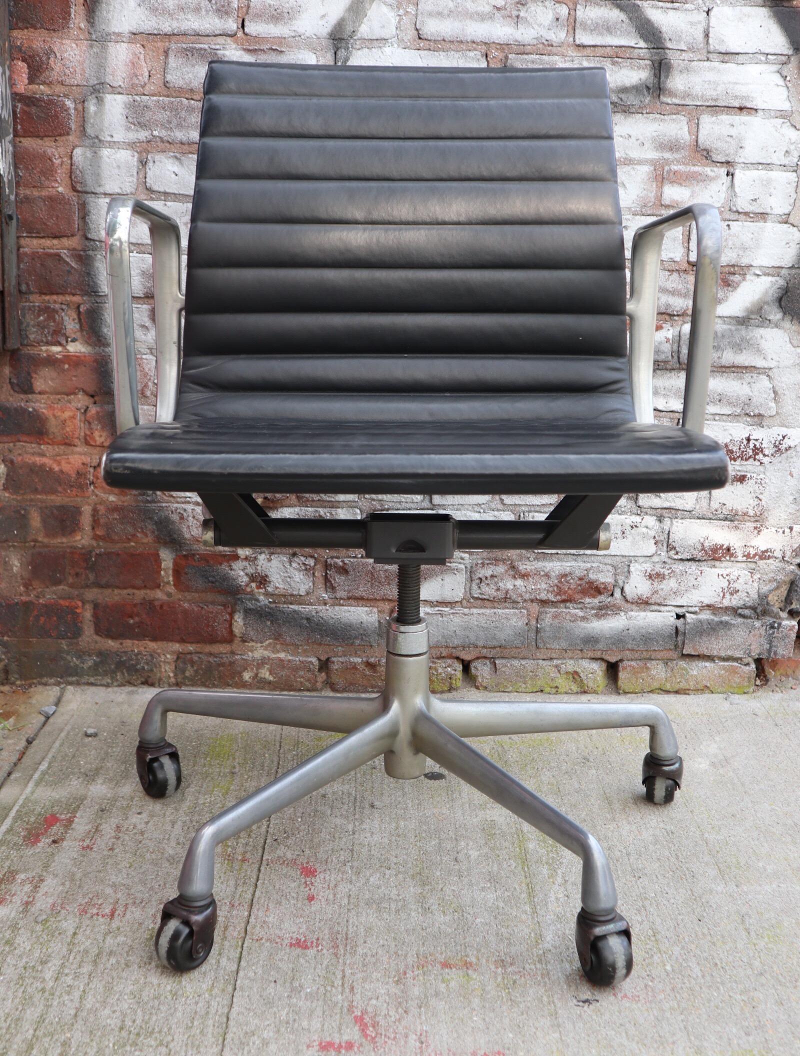 American Herman Miller Eames Leather Management Desk Chair