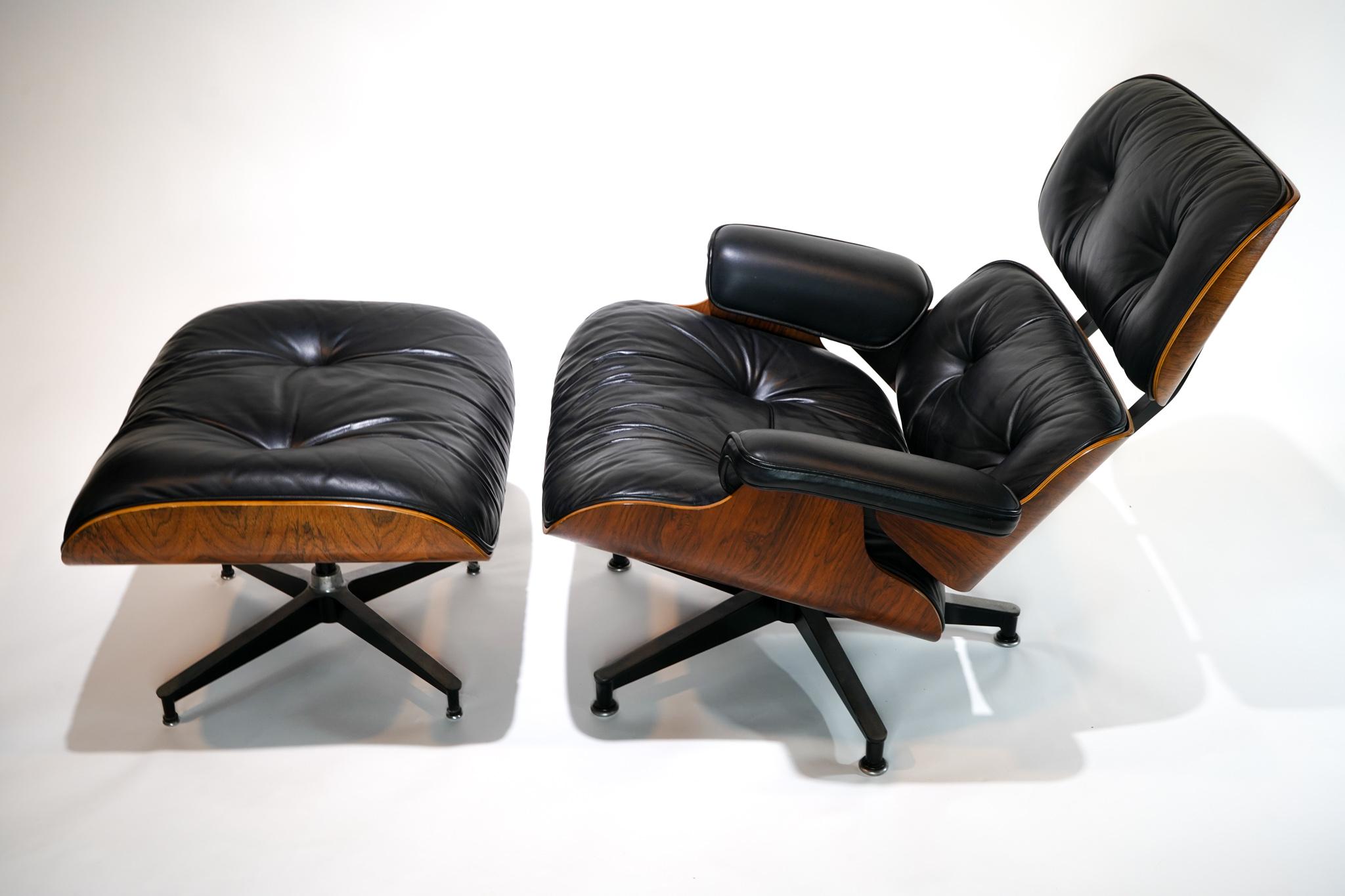 Vintage Herman Miller lounge and ottoman designed by Charles and Ray Eames. This example is an authentic, labeled version in rosewood dating to 1975. The leather is in exceptional, original condition with no tears or unsightly wear. The wood frame