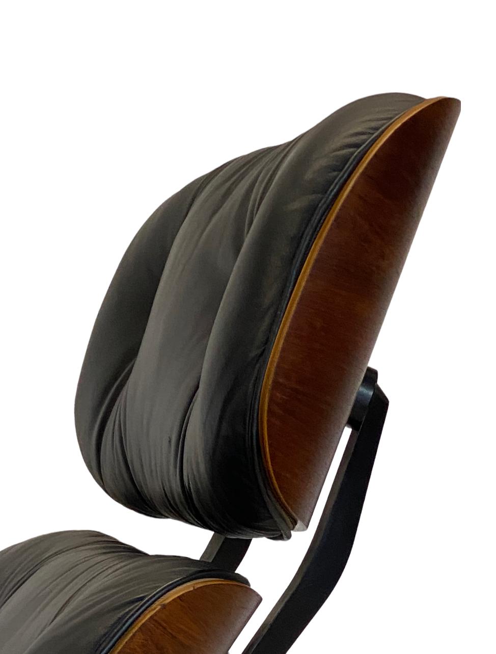 Herman Miller Eames Lounge Chair and Ottoman For Sale 3