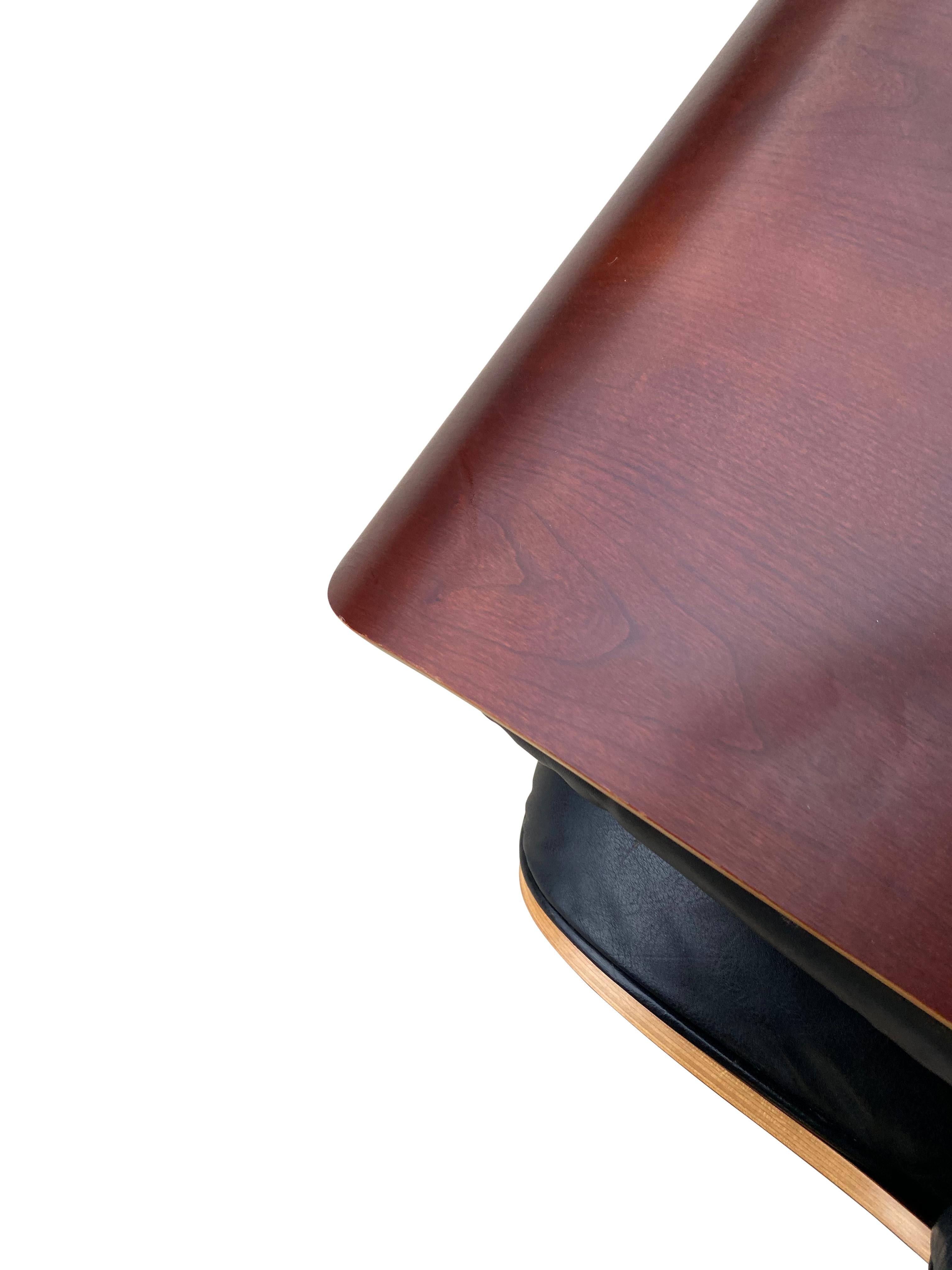 Herman Miller Eames Lounge Chair and Ottoman In Good Condition In Brooklyn, NY