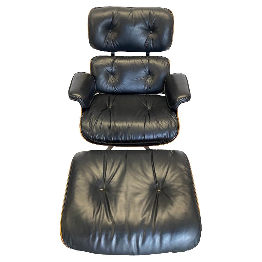 Chaise longue et pouf Eames d'Herman Miller en vente