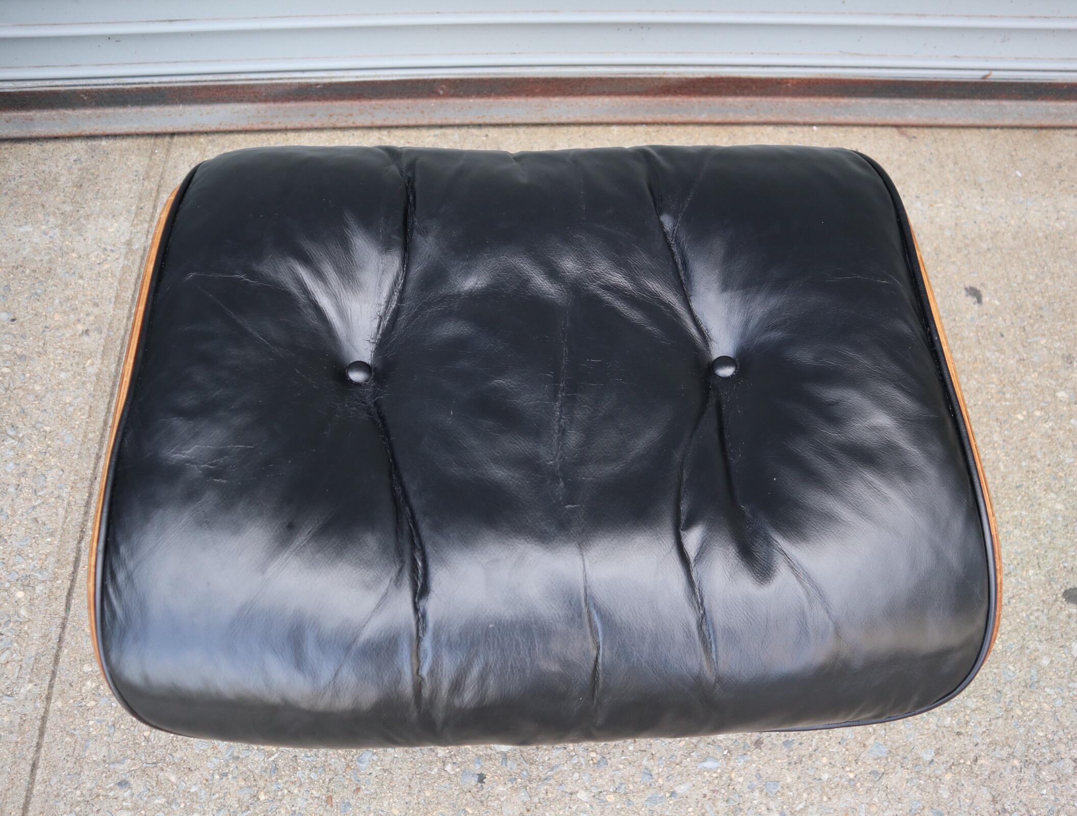 Herman Miller Eames Lounge Chair and Ottoman in Rosewood 1