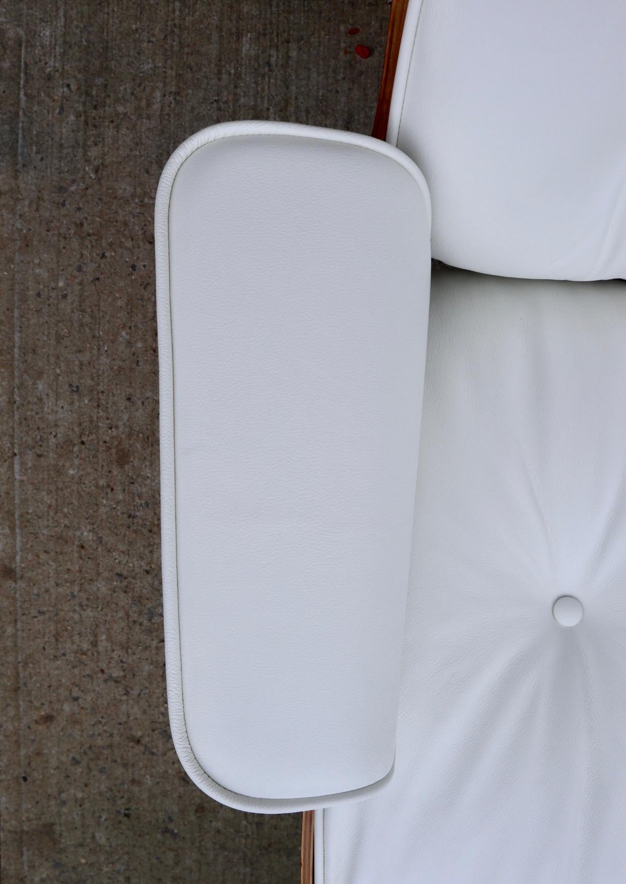 Herman Miller Eames Lounge Chair und Ottoman mit neuem perfekten Leder nach Maß 7