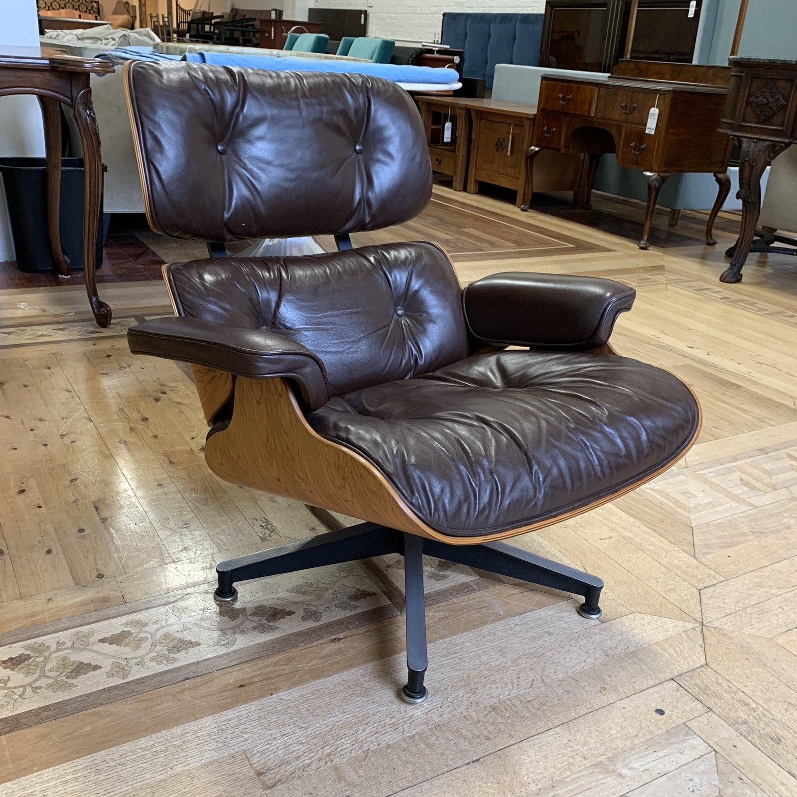 Mid-Century Modern Herman Miller Eames Lounge Chair For Sale