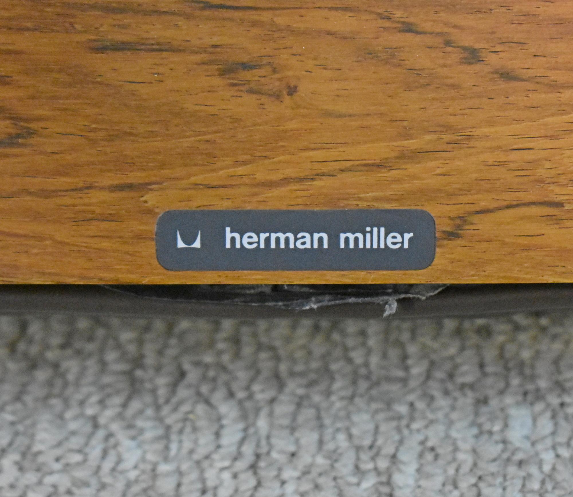 Herman Miller Eames Loungesessel und Ottomane aus Palisanderholz im Angebot 4