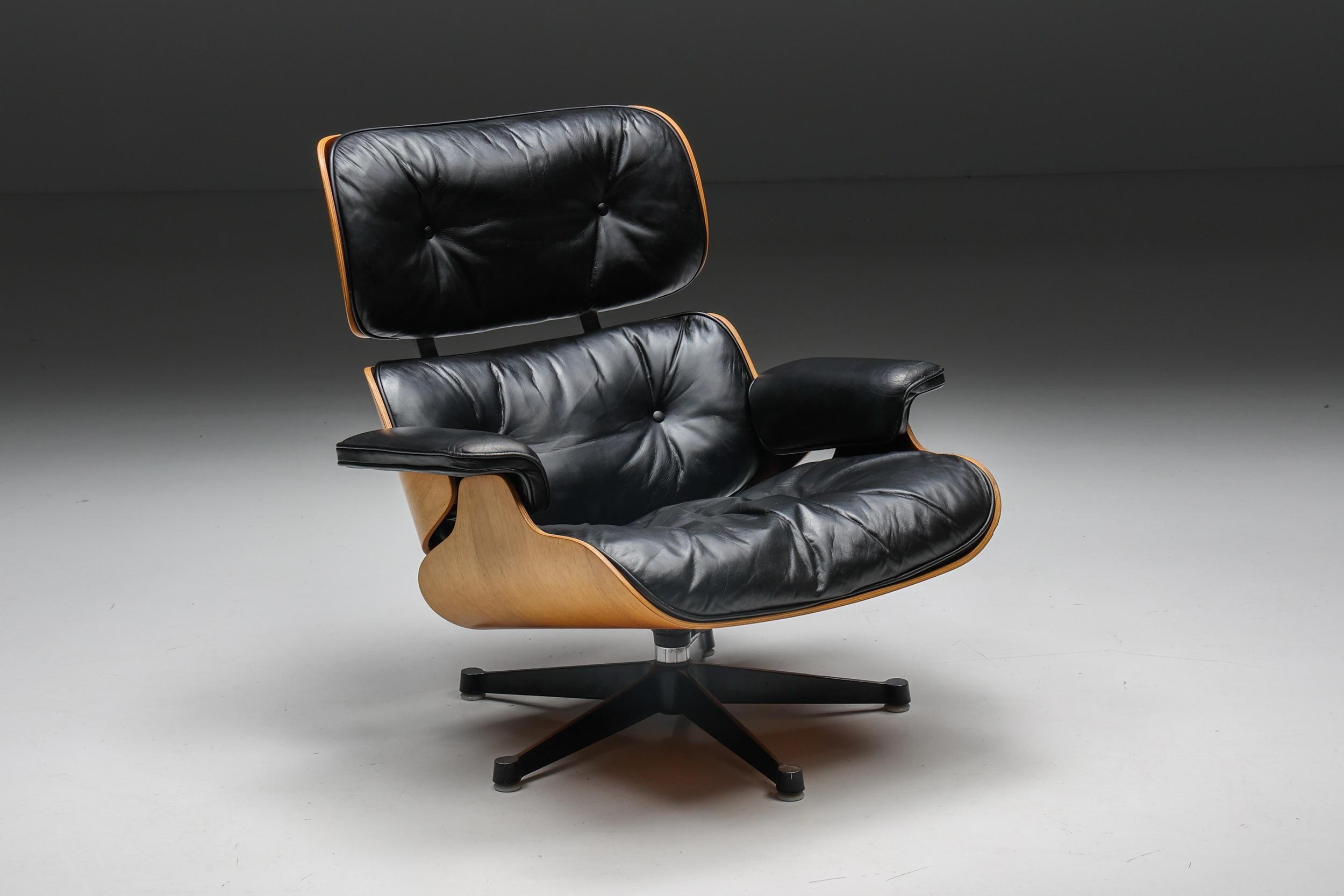 American Herman Miller Eames Lounge Chair & Ottoman, Models 670 & 671, 1957
