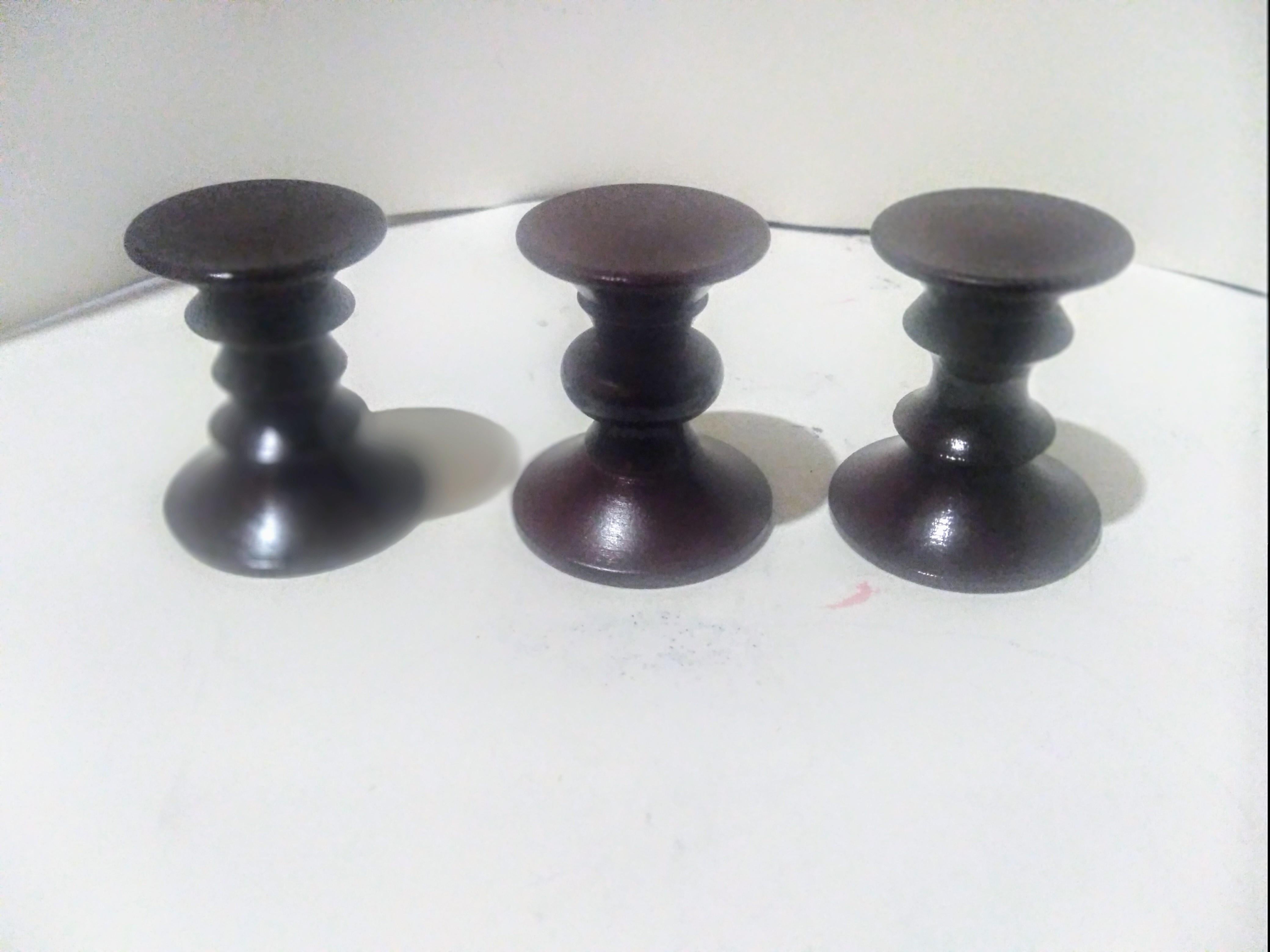 XX secolo Sgabelli in miniatura Herman Miller Eames in mogano in vendita
