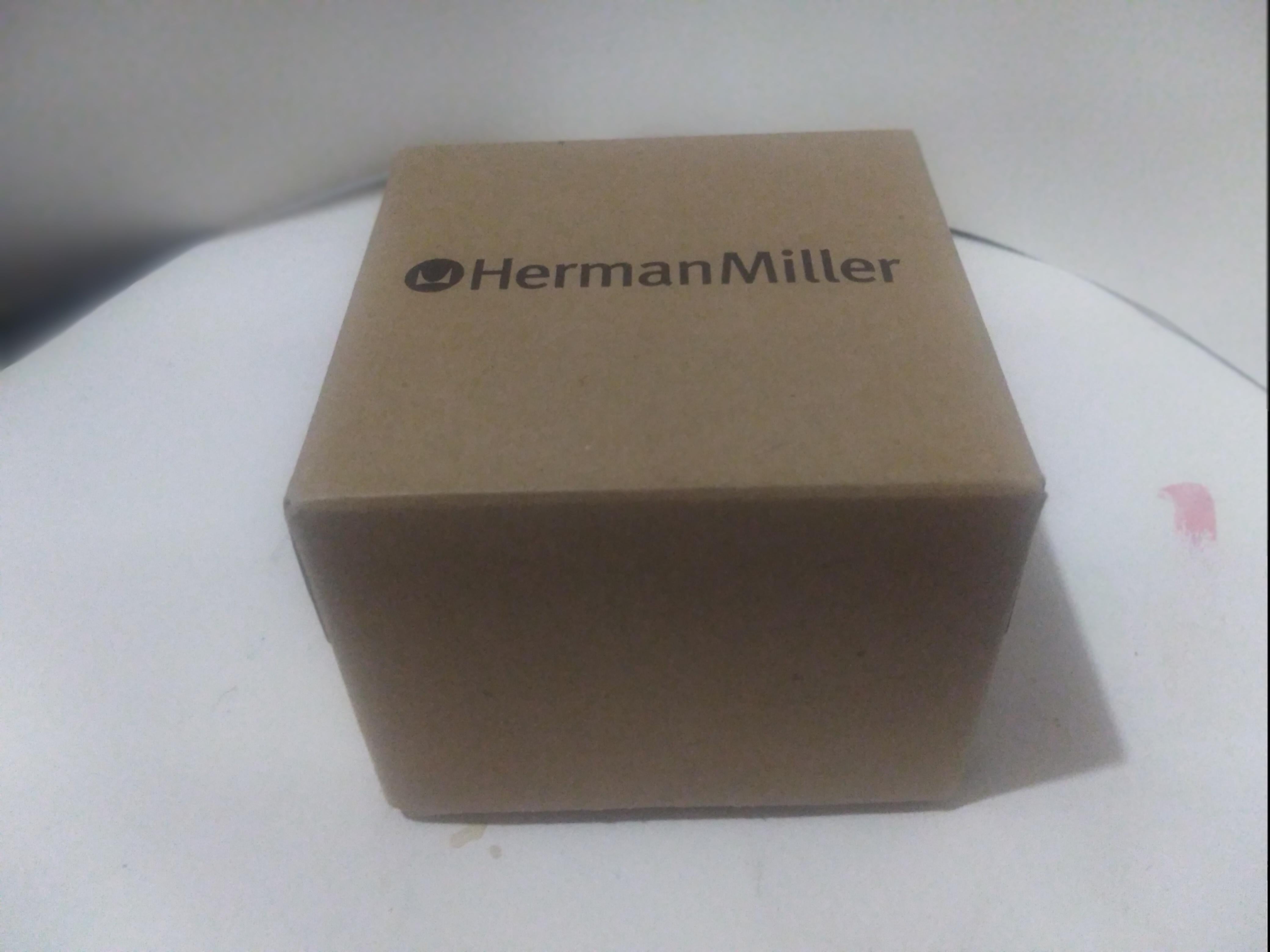 Sgabelli in miniatura Herman Miller Eames in mogano in vendita 2