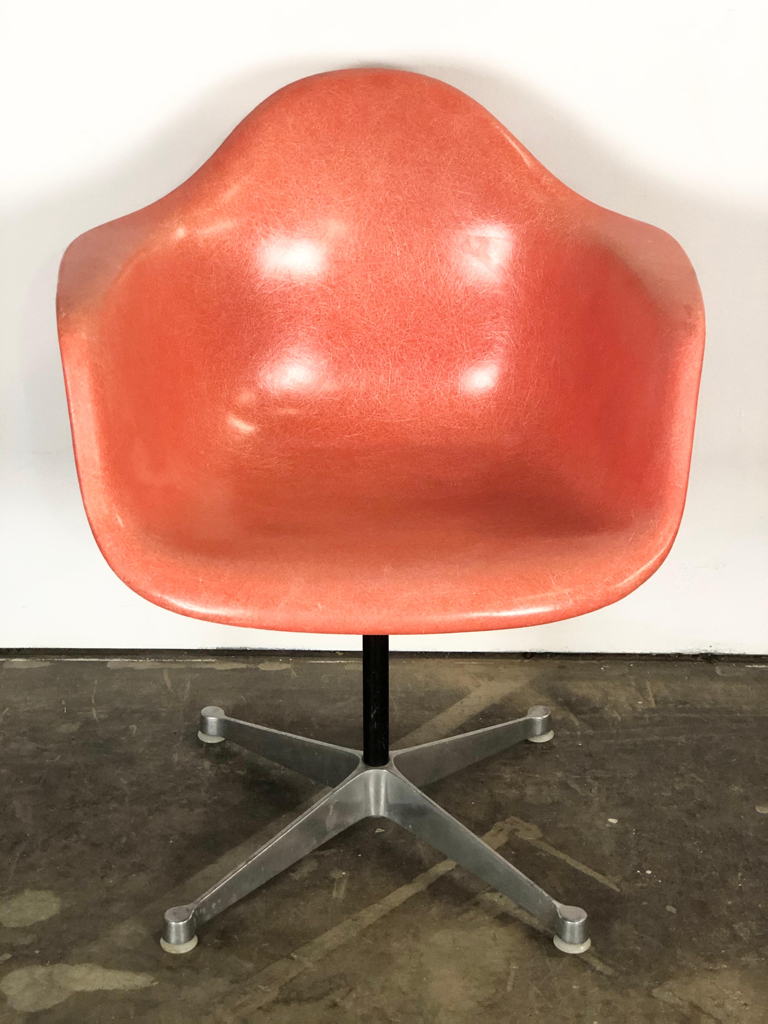 eames swivel chair