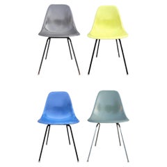Herman Miller Eames Mehrfarbiges Stühle-Set