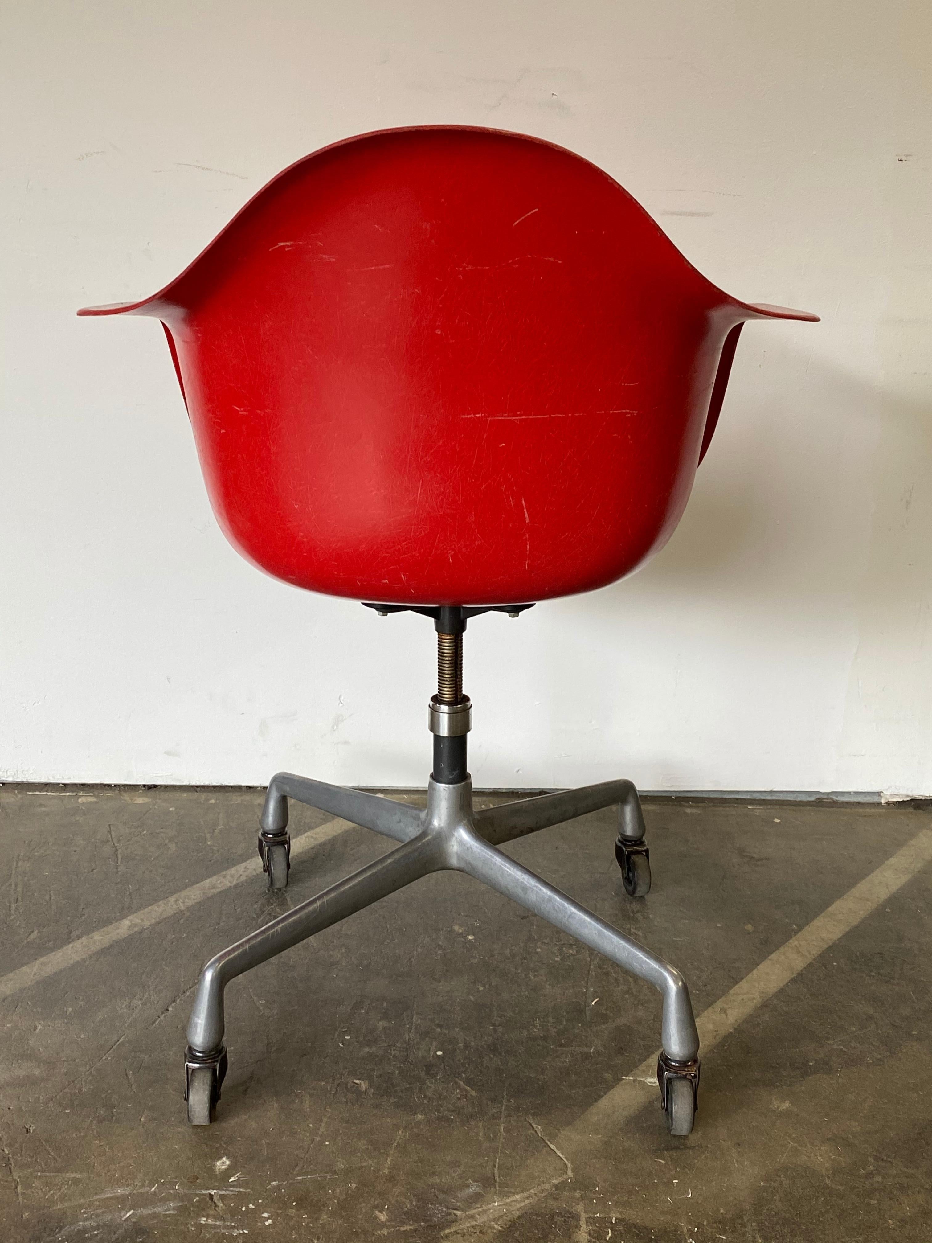 American Herman Miller Eames Office Desk Chair in Cherry Red