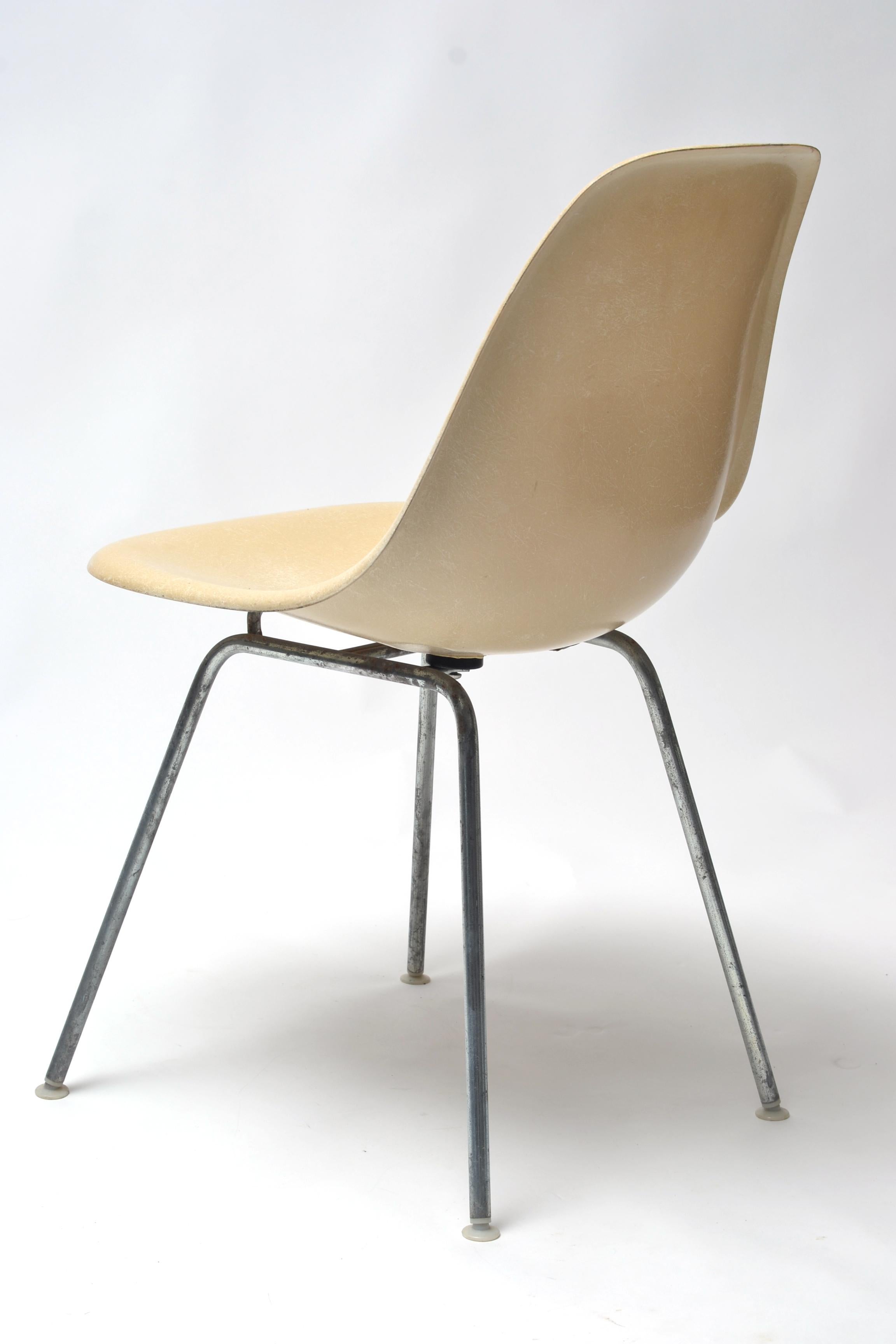 American Herman Miller Eames Parchment DSX Fiberglass Shell Chair