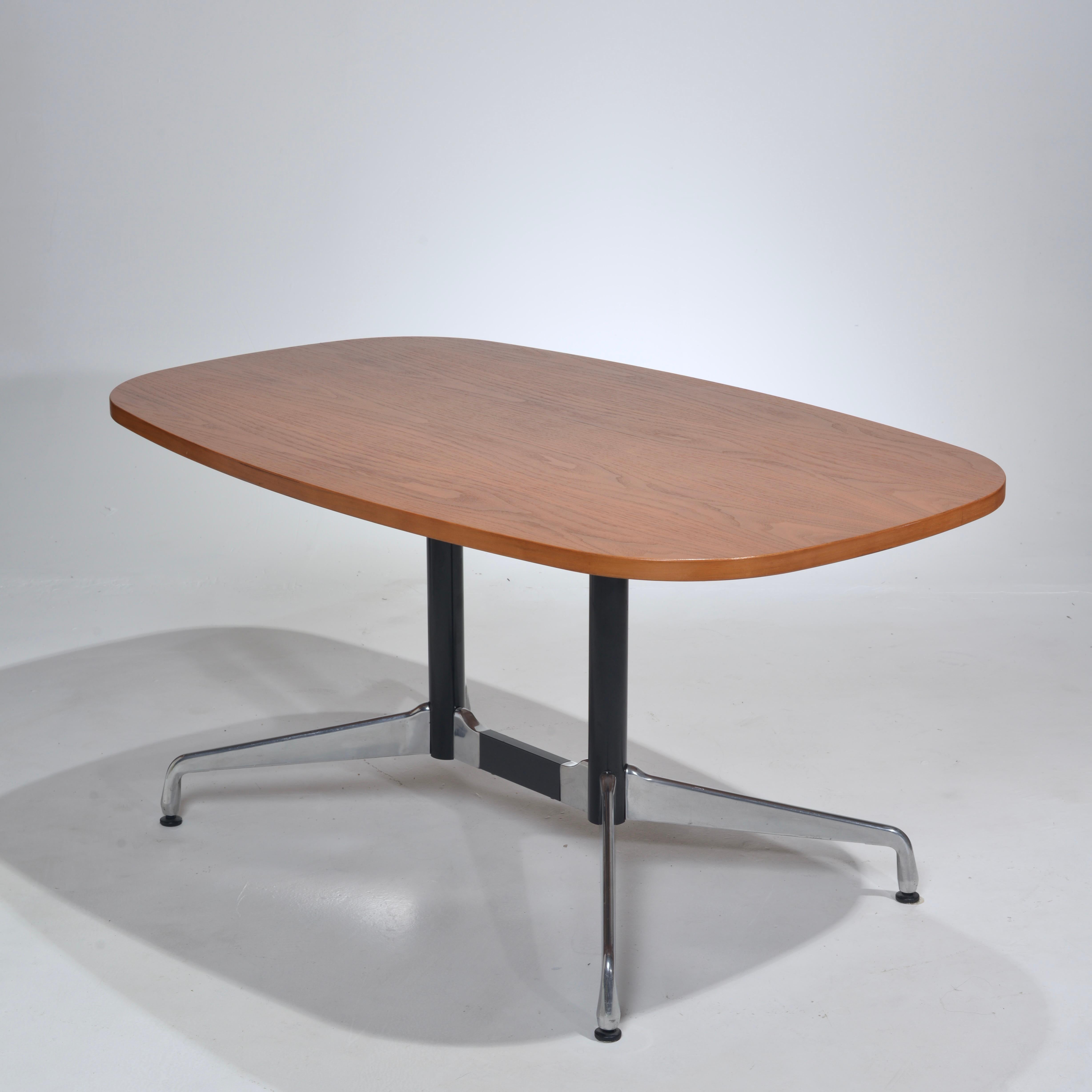 Herman Miller Eames Racetrack Dining Table In Excellent Condition In Los Angeles, CA