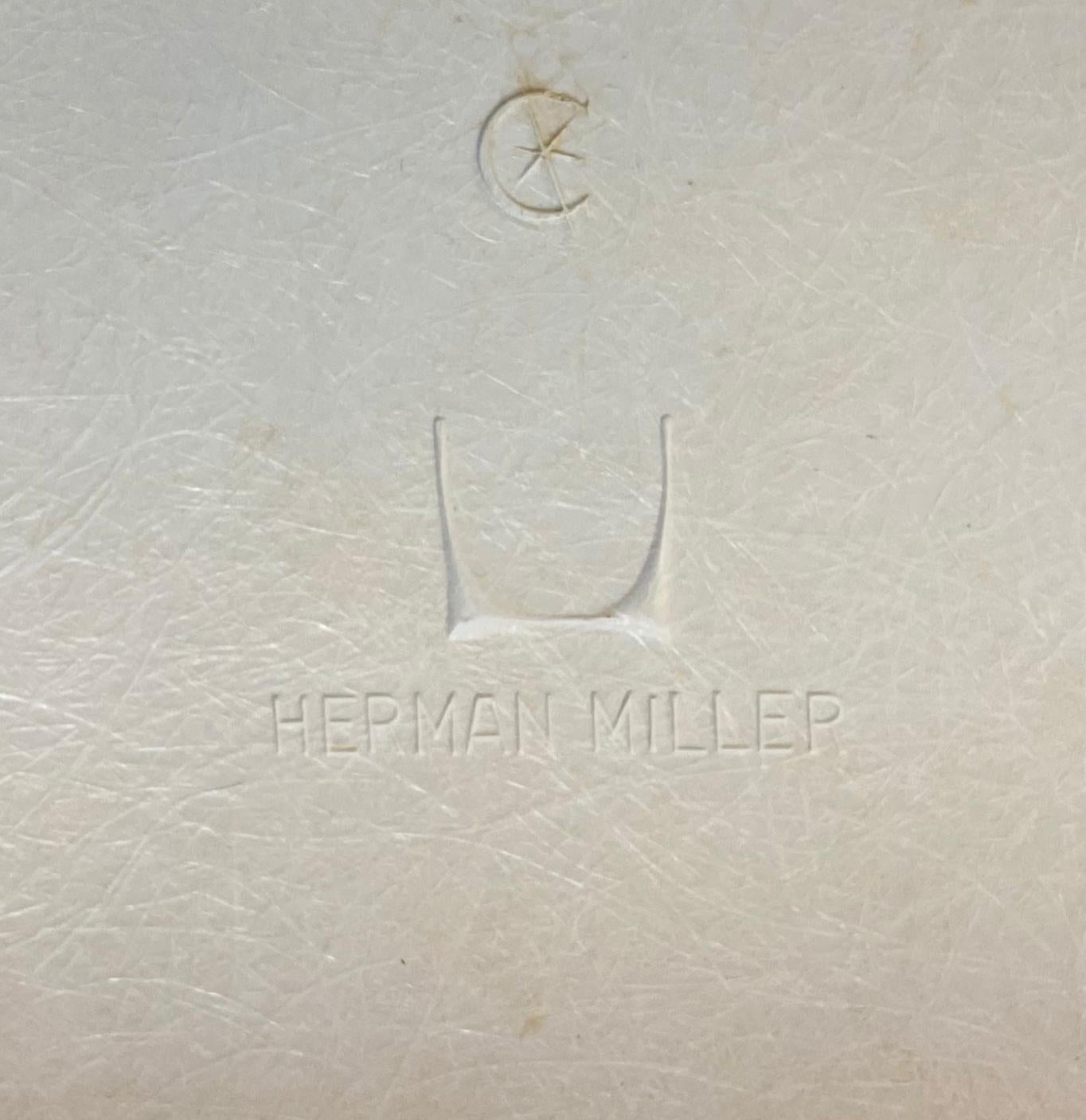 Fiberglass Herman Miller Eames RAR Rocker in Parchment