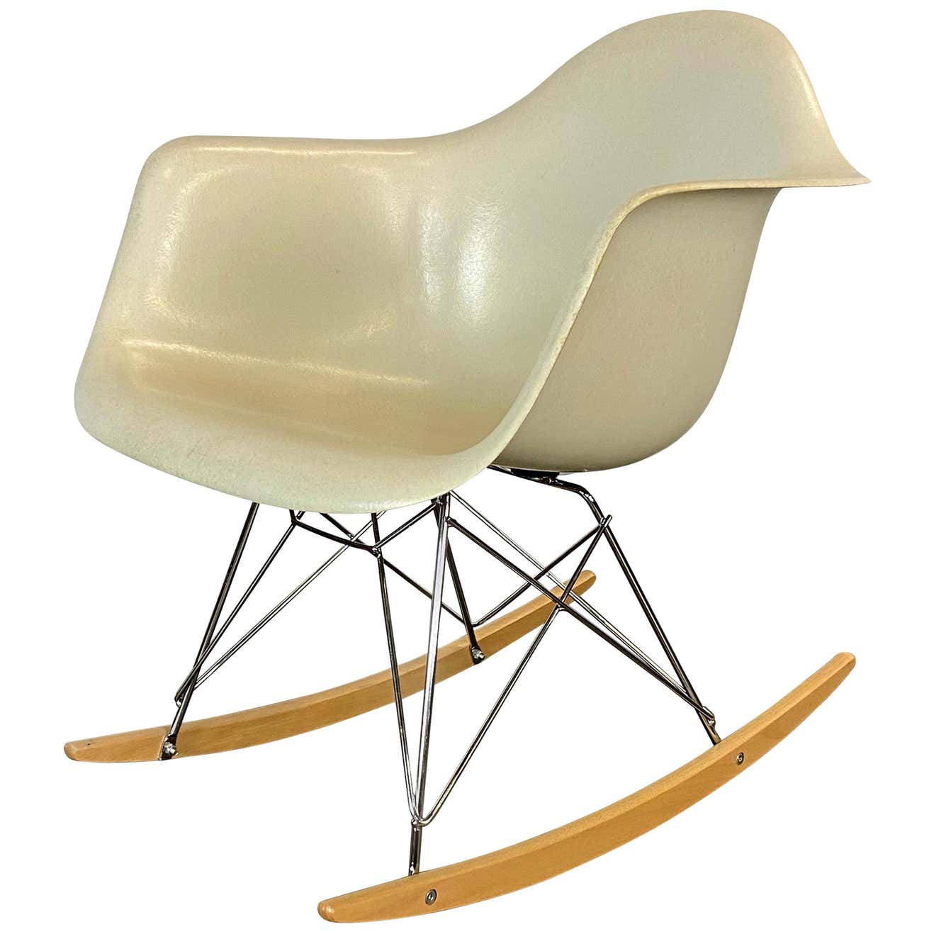 Herman Miller Eames RAR Rocker in Parchment at 1stDibs | eames rocker