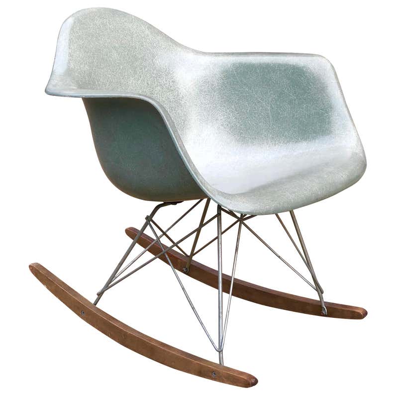 Herman Miller Eames RAR Rocker in Parchment For Sale at 1stDibs