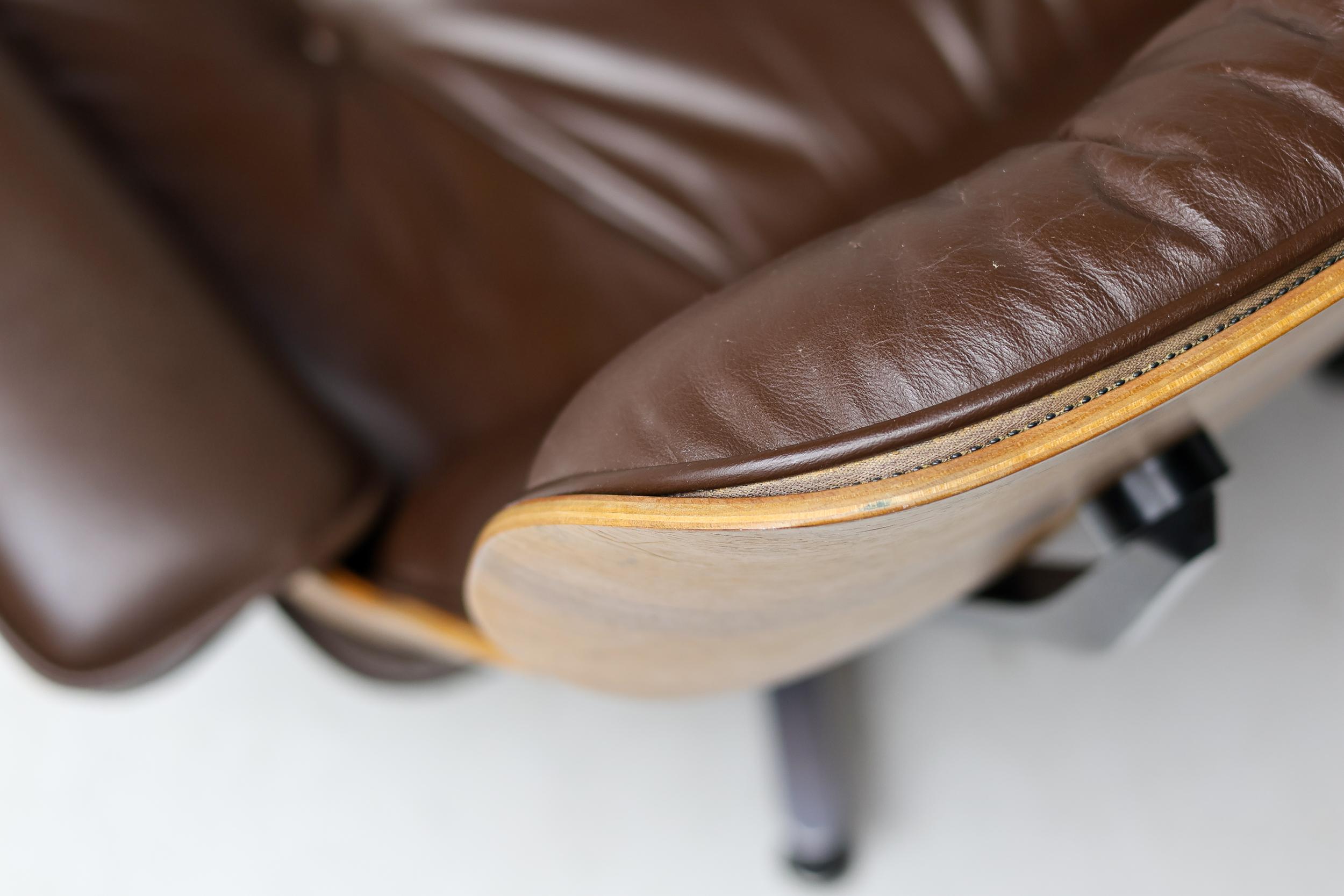Late 20th Century Herman Miller Eames Rosewood 670/671 Lounge Chair and Ottoman, 1975
