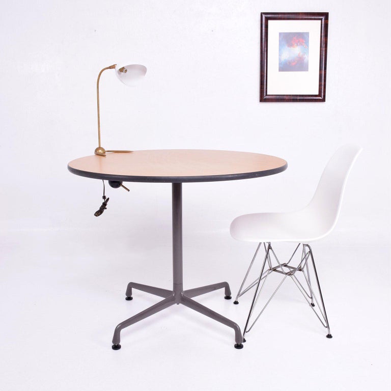 Herman Miller Eames Round Aluminum Group Table For Sale at 1stDibs