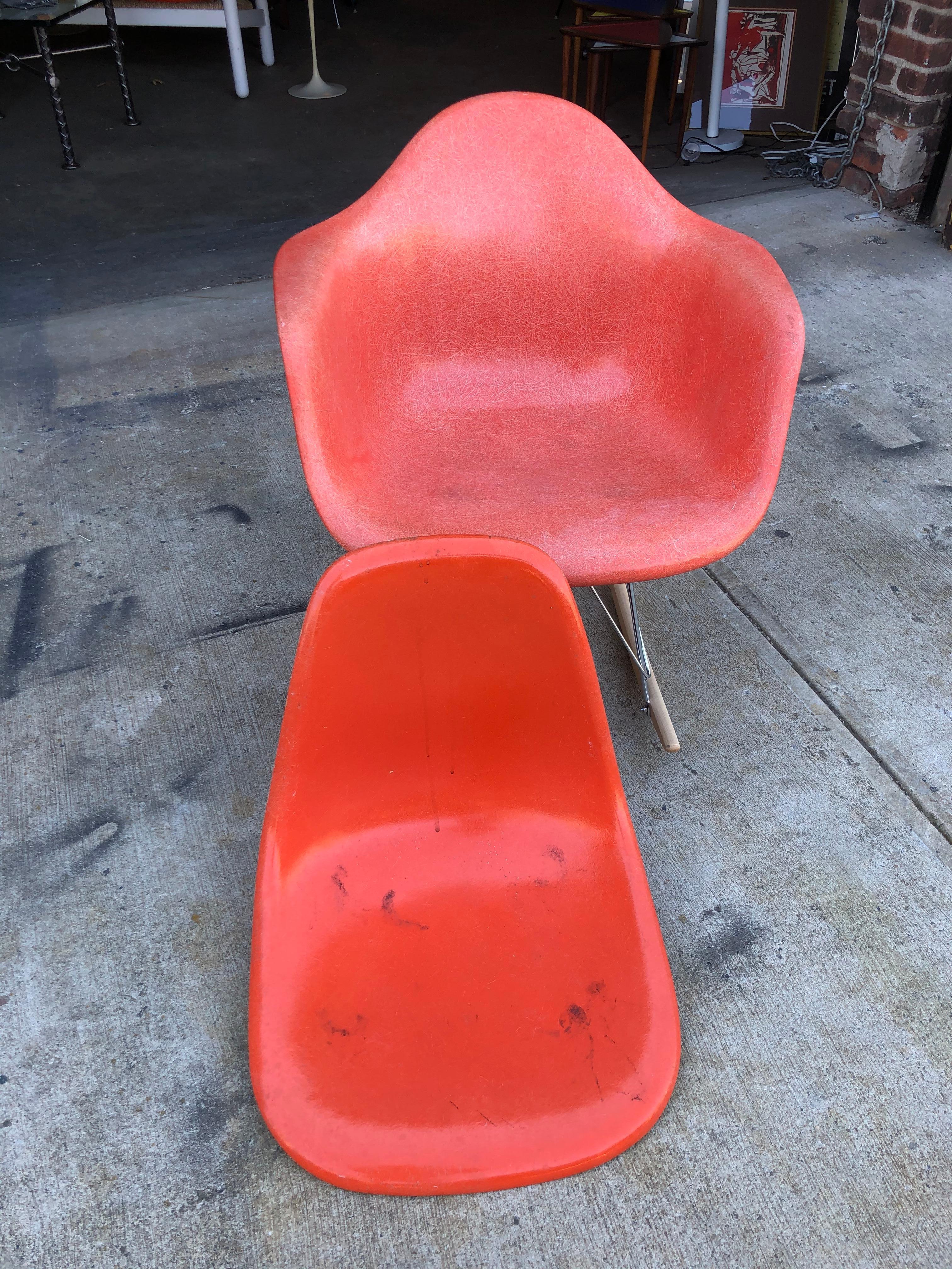 Herman Miller Eames Salmon Orange Fiberglass RAR Rocking Chair 5