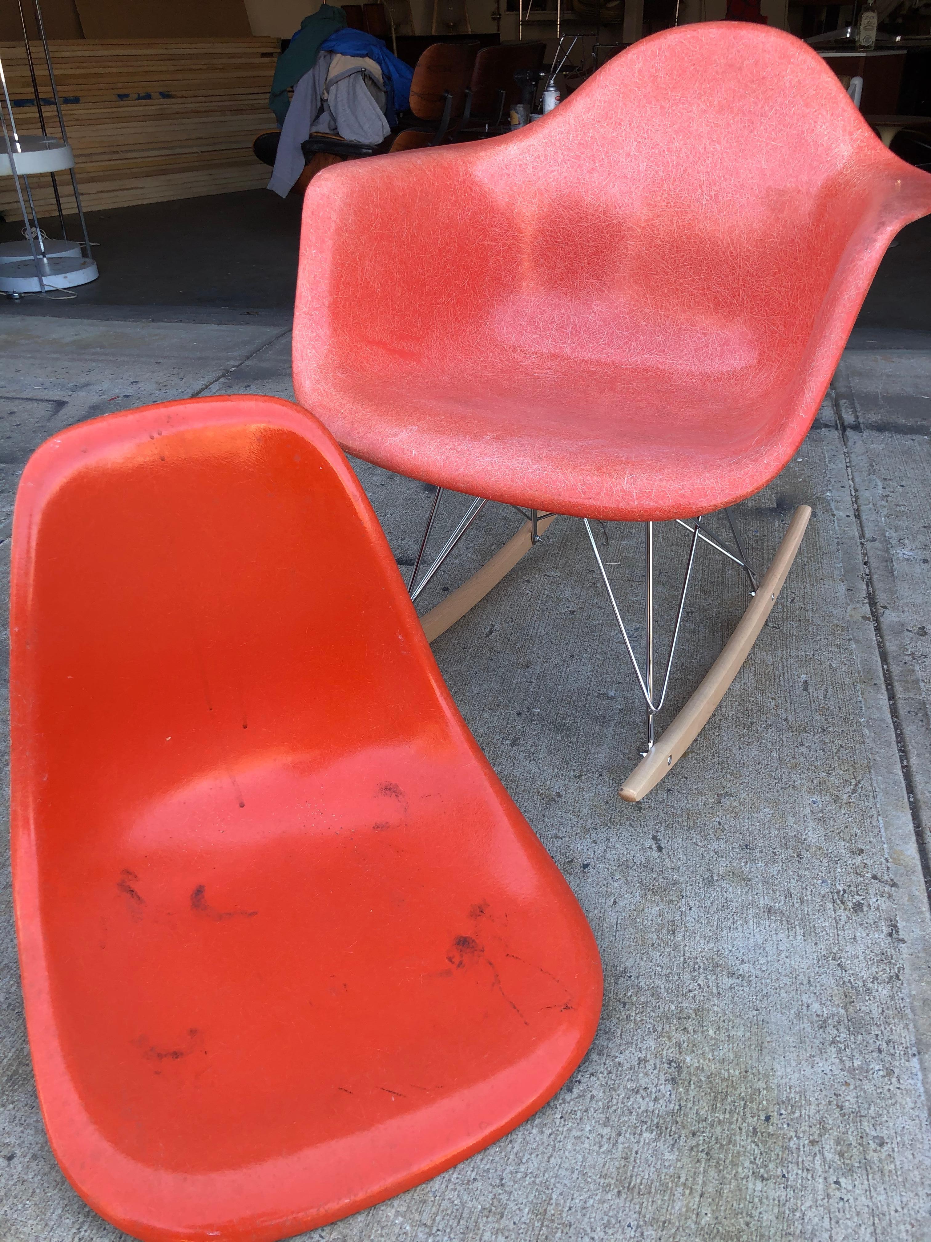 Herman Miller Eames Salmon Orange Fiberglass RAR Rocking Chair 6