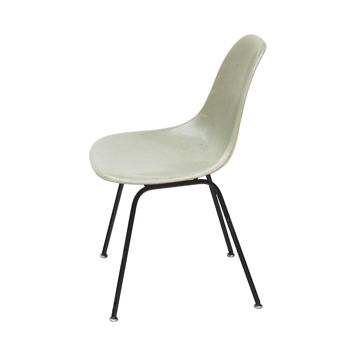 Herman Miller Eames Side Shell Chair in Seafoam Light on Black H Base For Sale 1